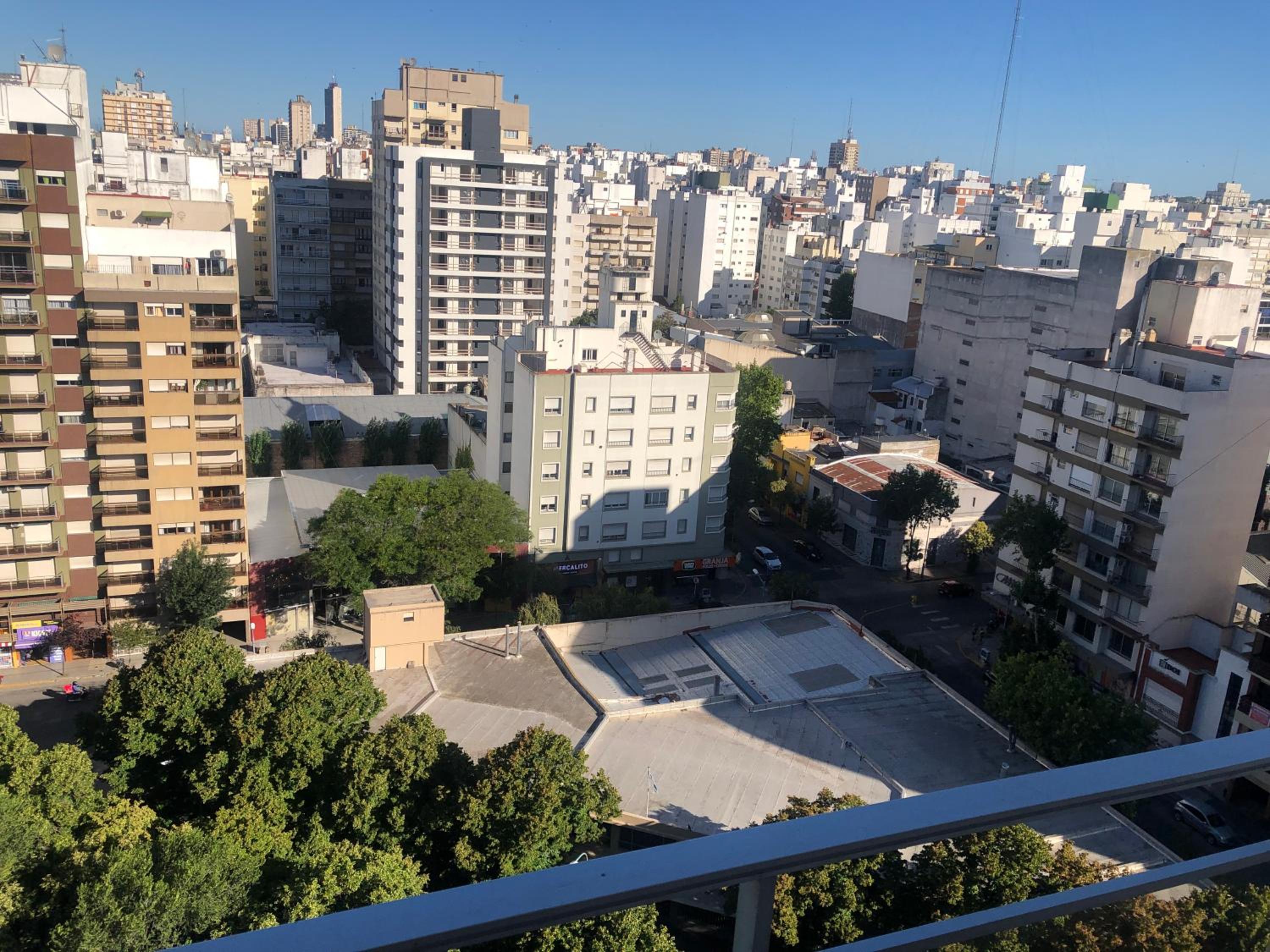 Diagonal depto 3 ambientes zona centro