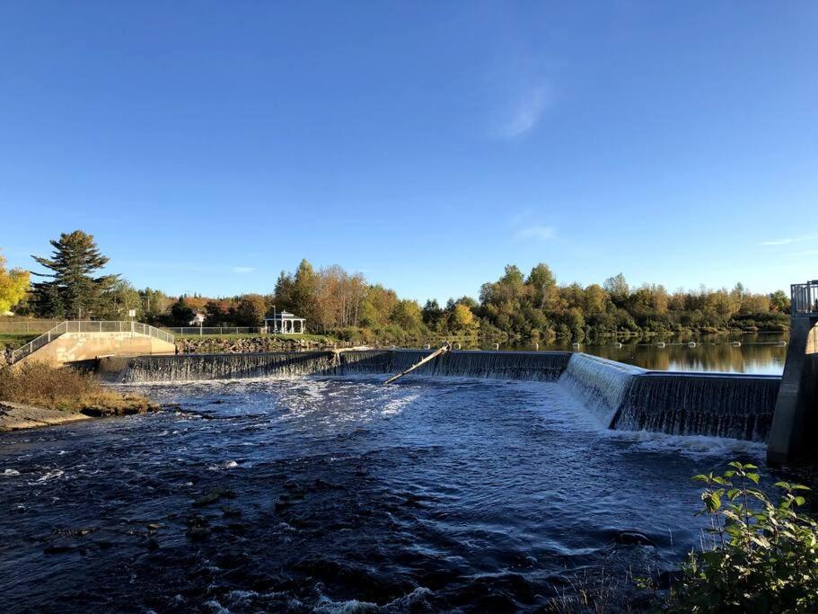 La cachette de la rivière au saumon et spa