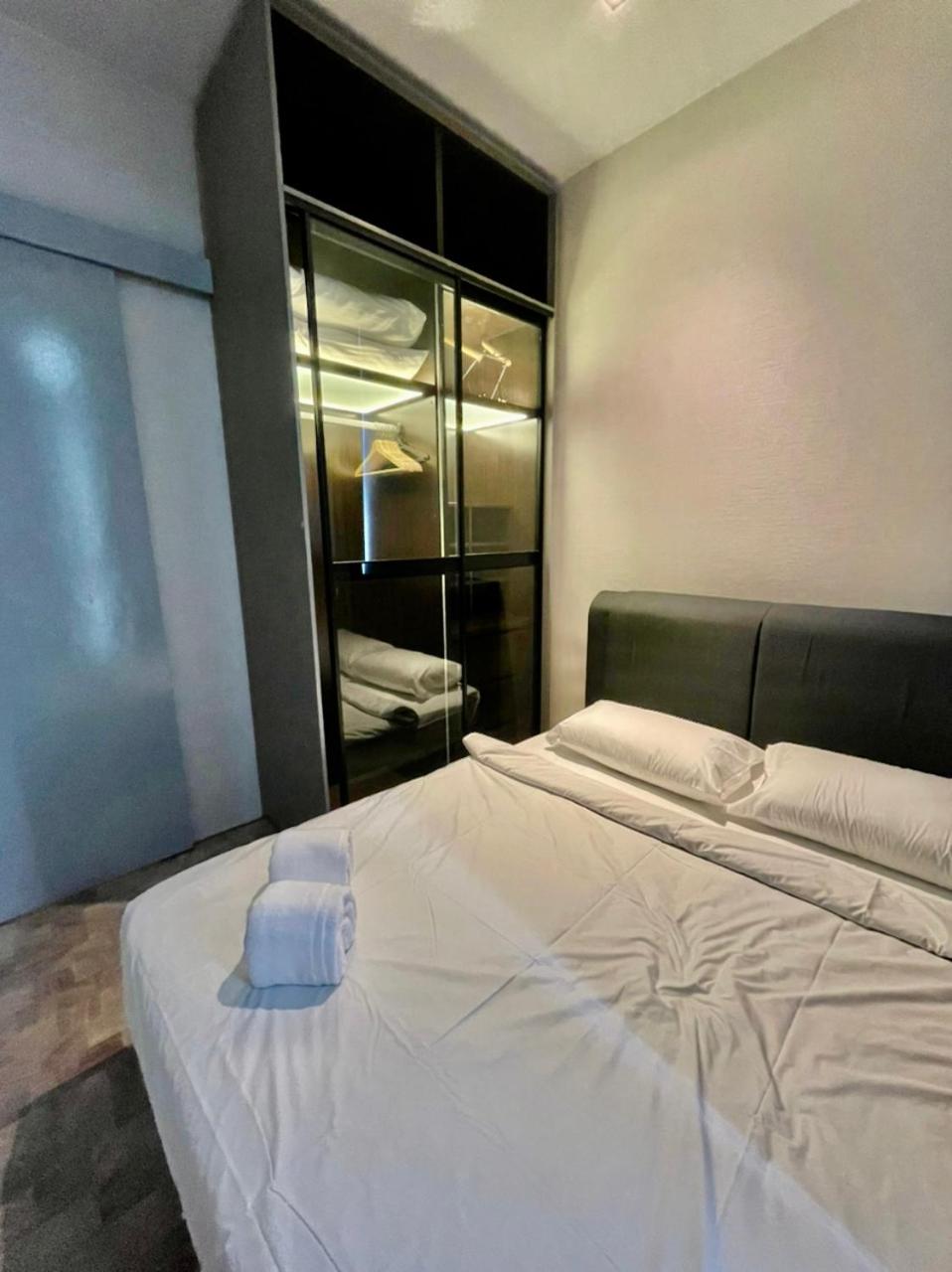 ExpressionZ Suites KLCC by EC