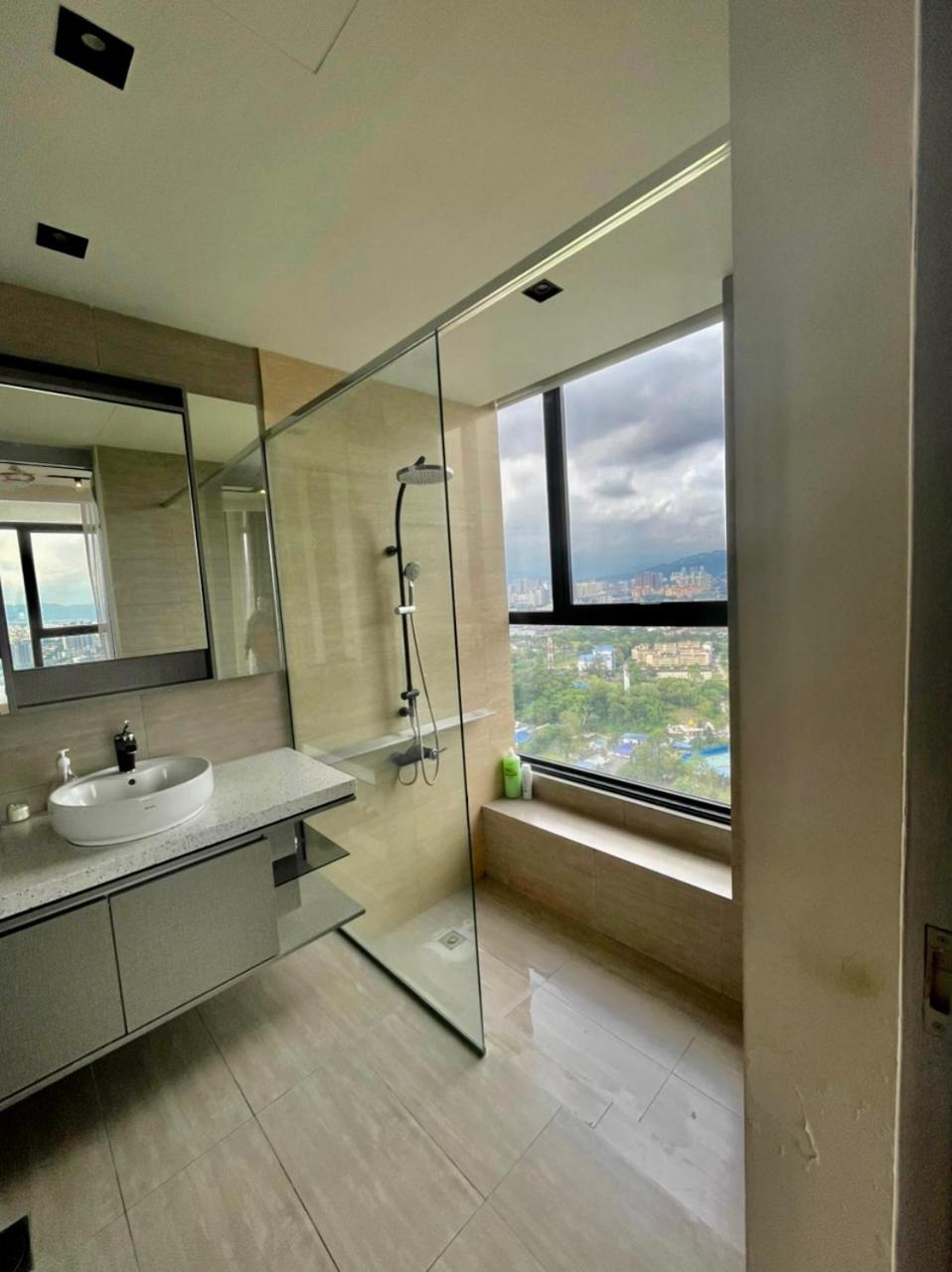ExpressionZ Suites KLCC by EC