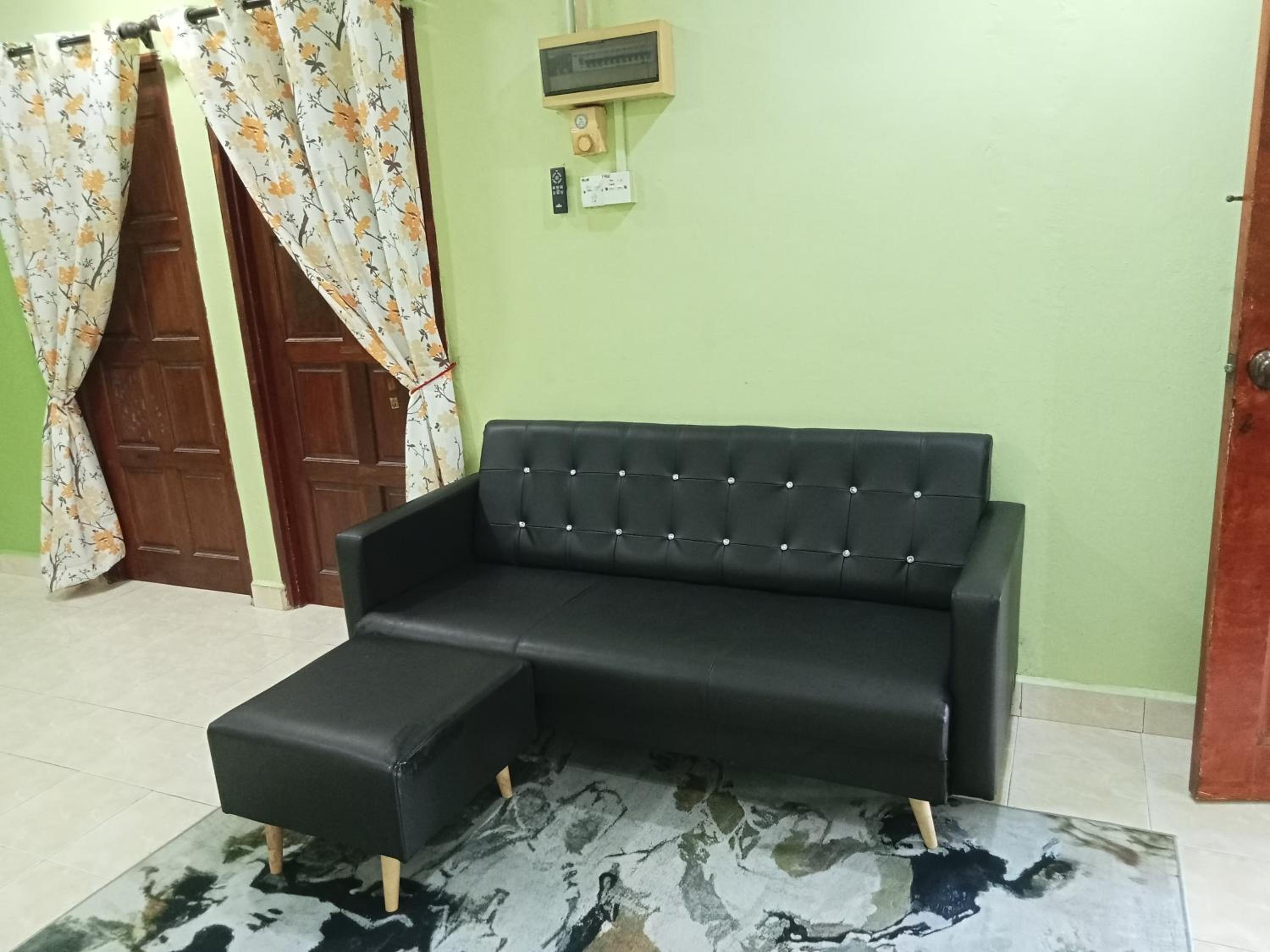 Ali Homestay Desa Permai Bukit Kuang photo 4