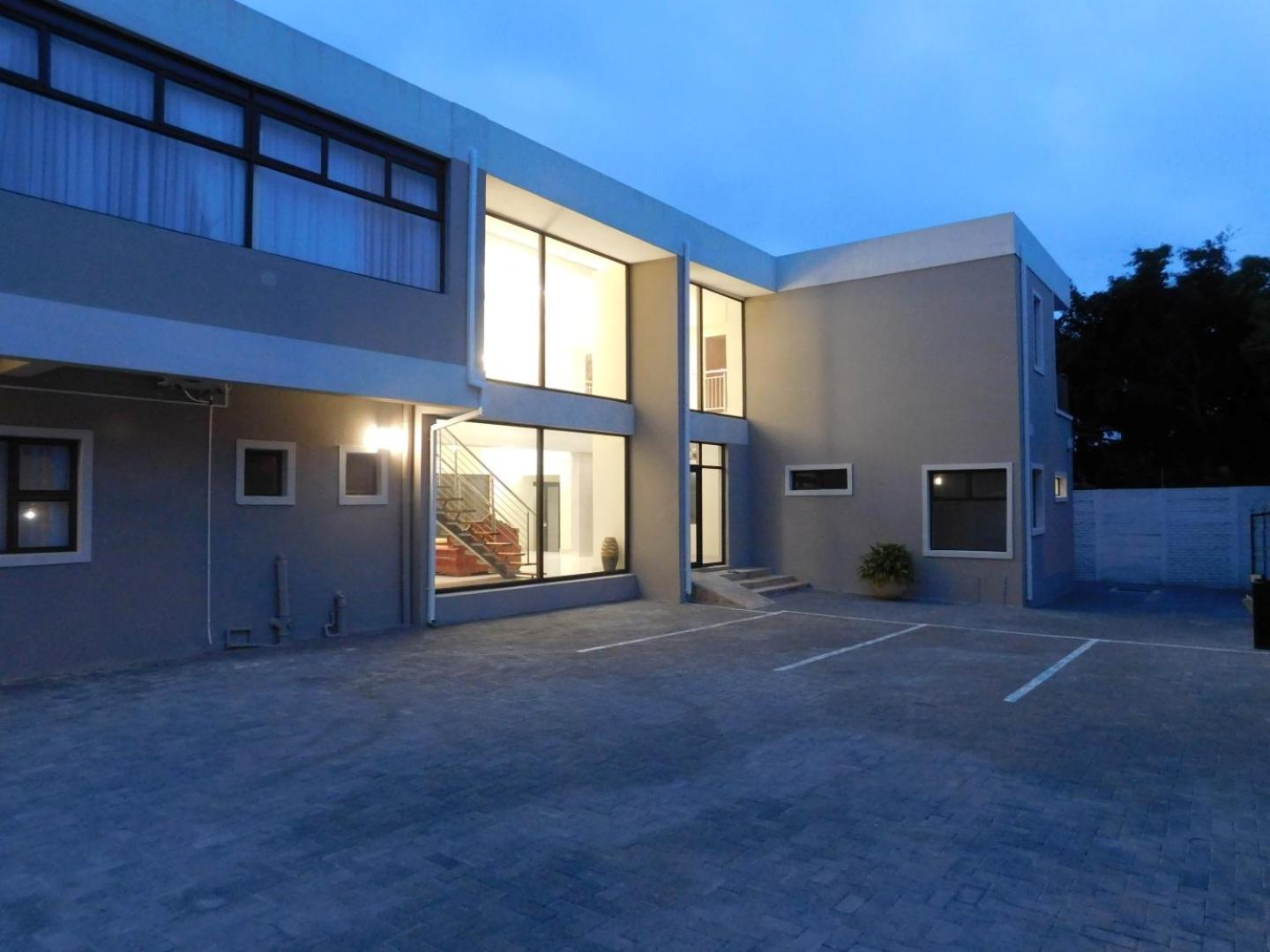 Avalon Lodge