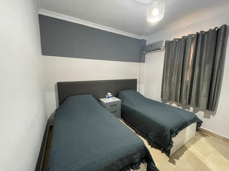 Lovely 3 bedroom ground floor flat. Private garden