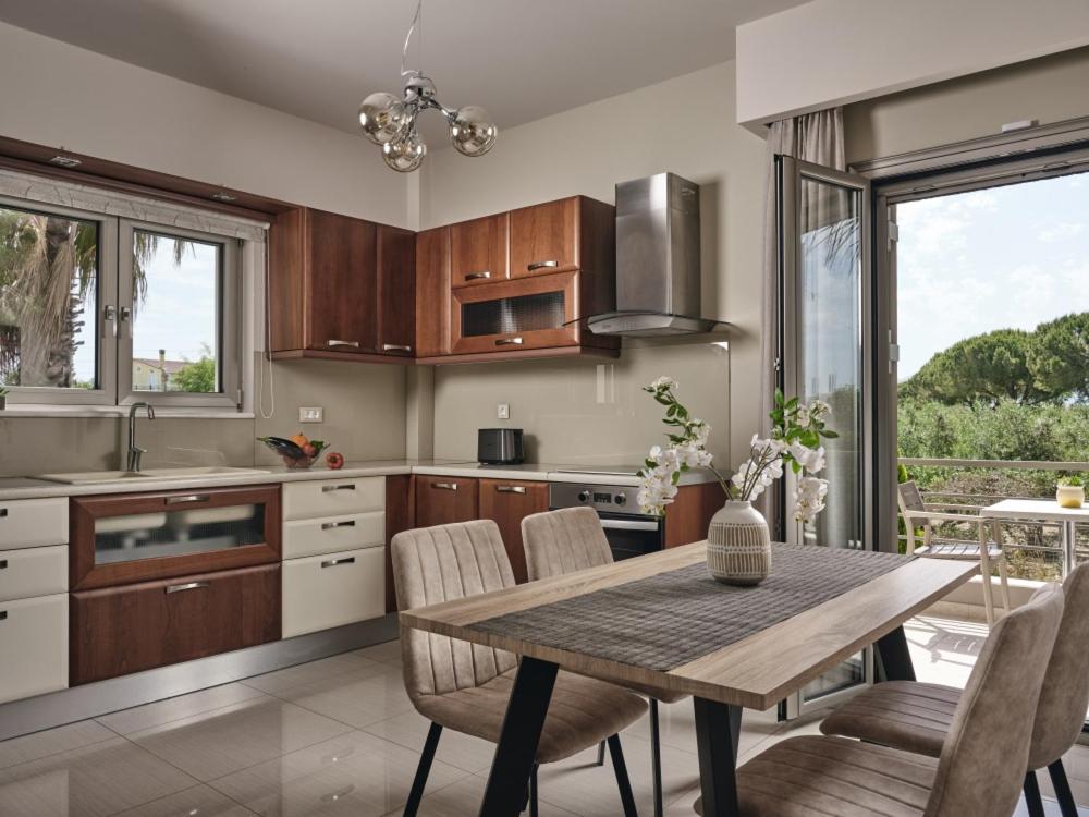 La Palma Apartments - 2km from Zakynthos Town, by ZanteWize view 5