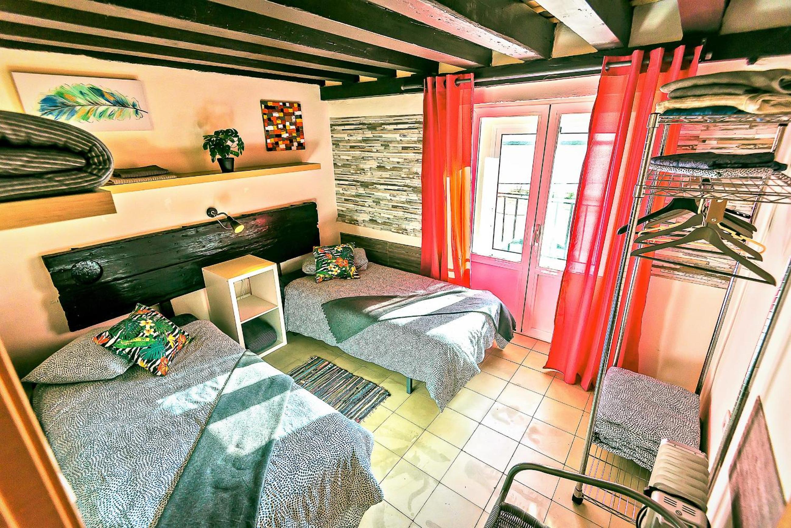 hotel room