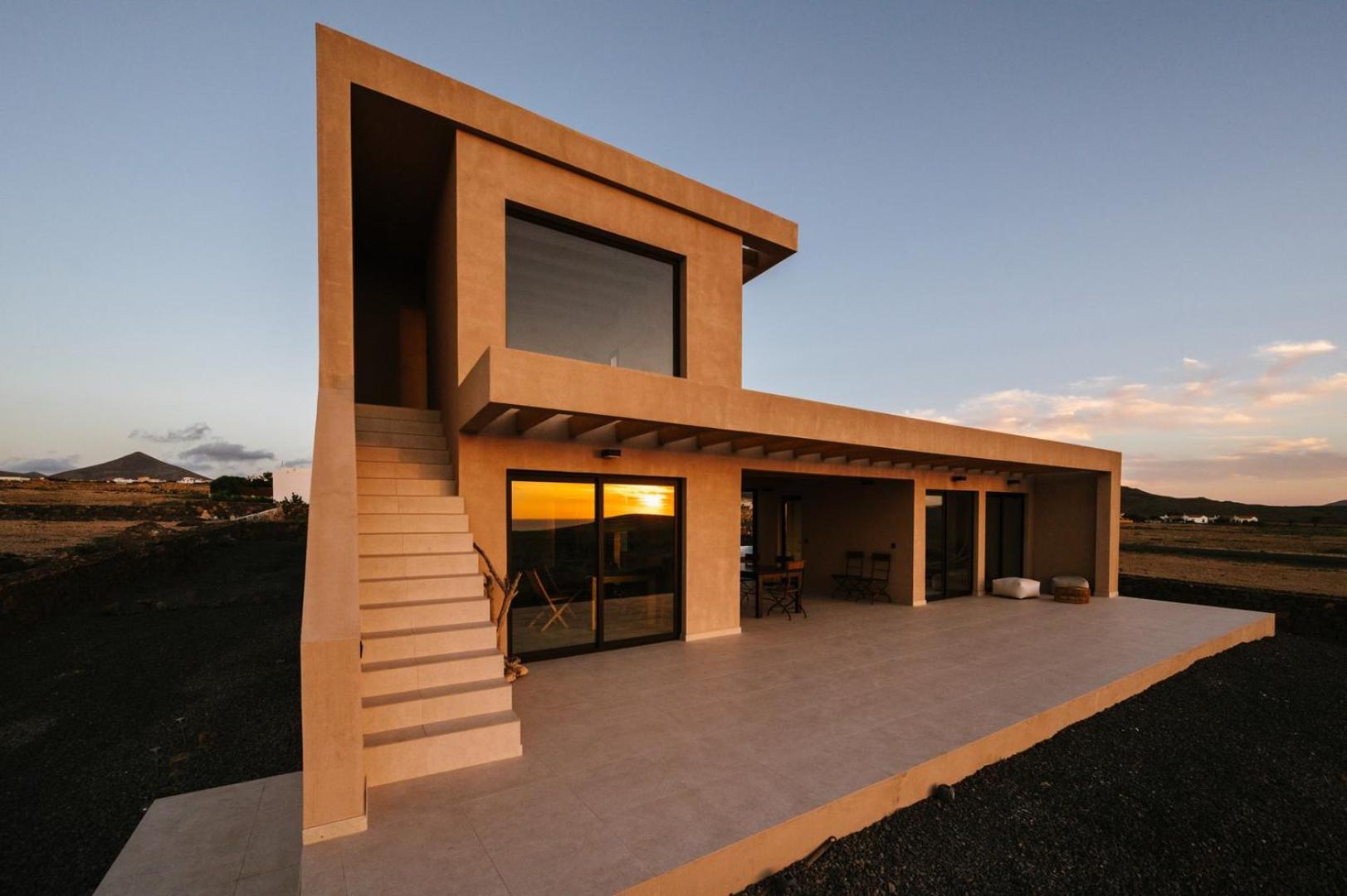Essea Living Tindaya with heated pool