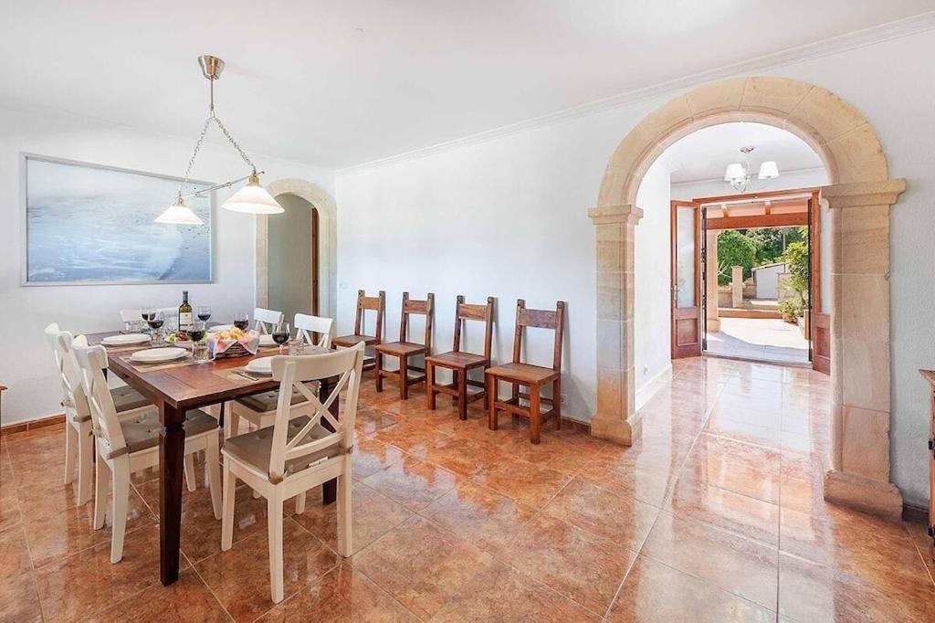 6 bedroom villa a very short to Port Pollensa by Renthousing view 5