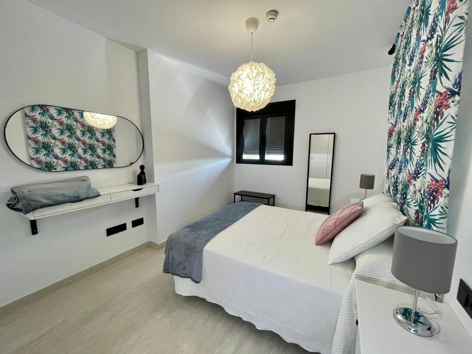 LHOME CÁDIZ