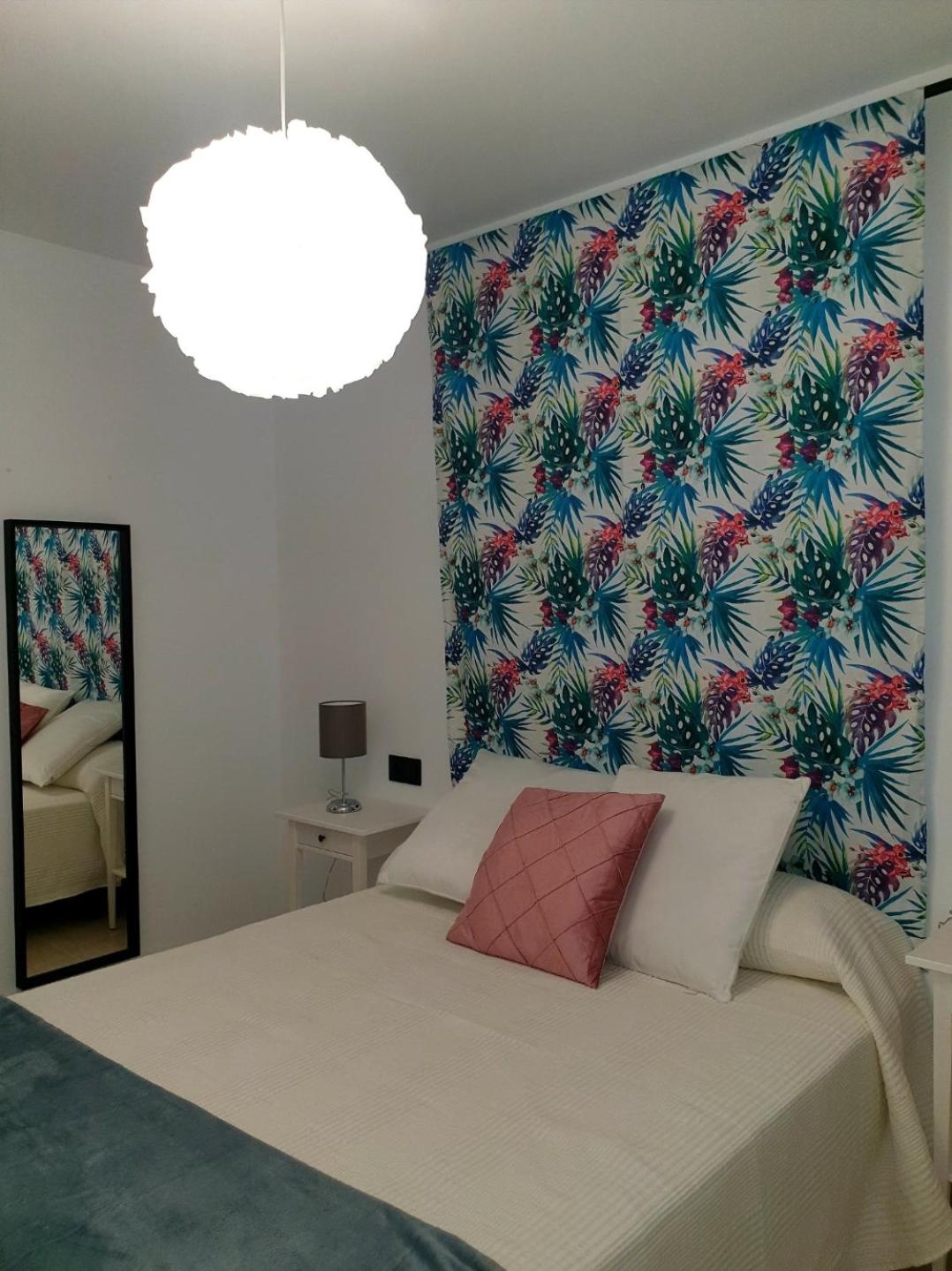 LHOME CÁDIZ