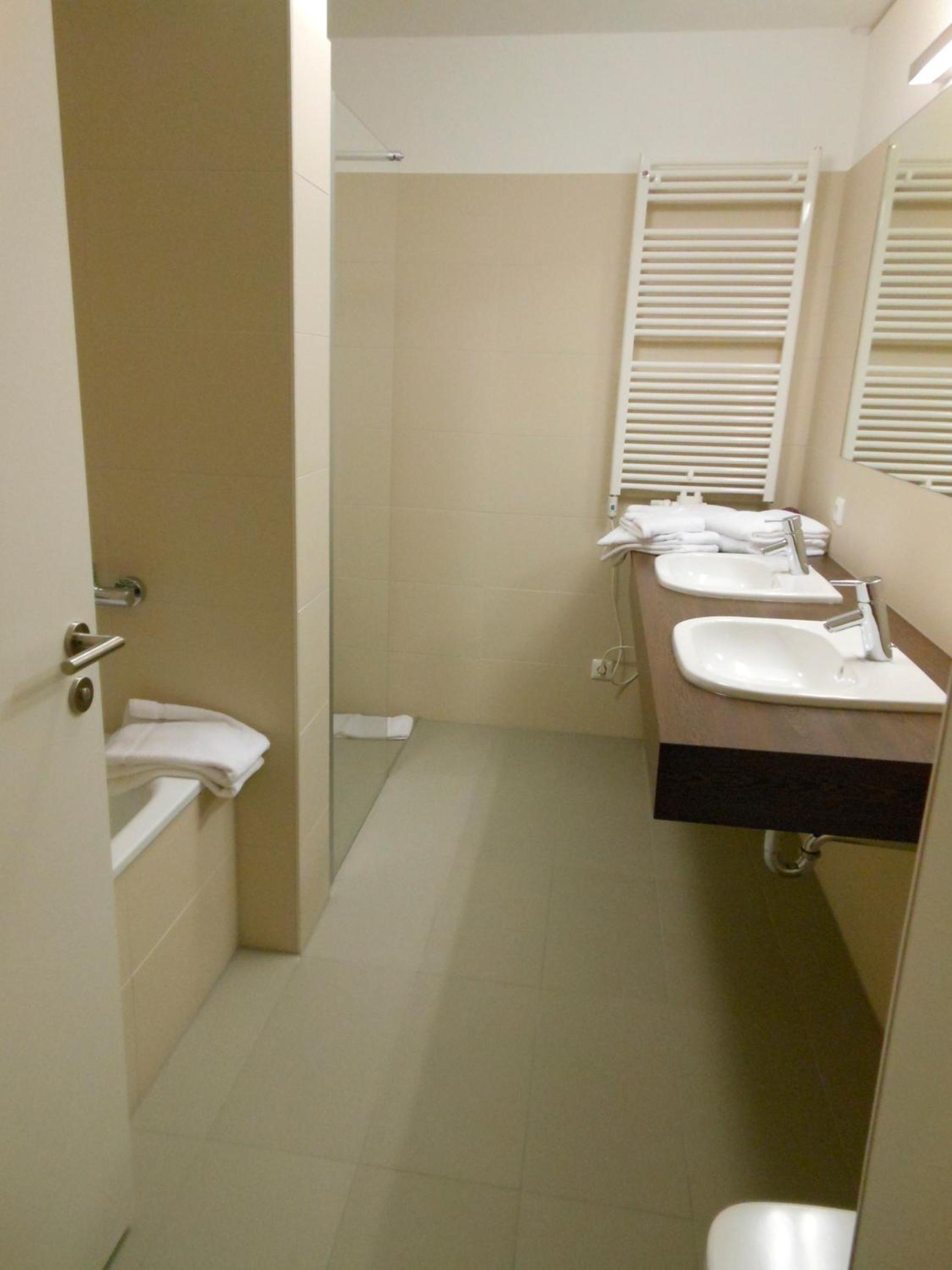 Apartment 17