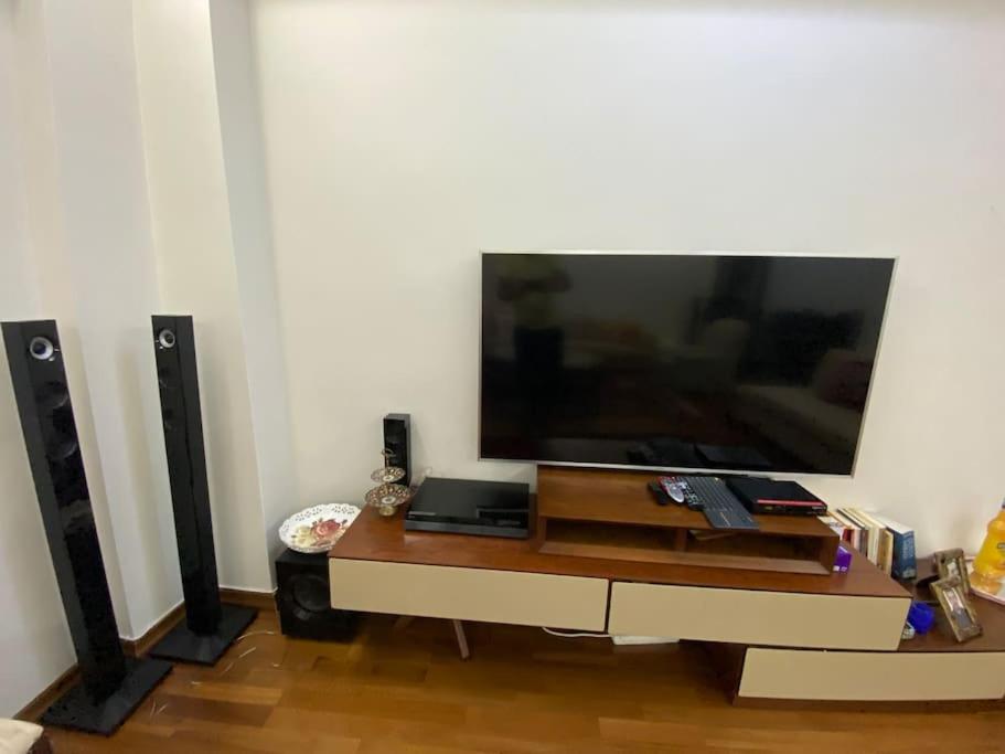 İstanbul Boğaz’ında, bahçeli, 5 katlı Villa-500m2