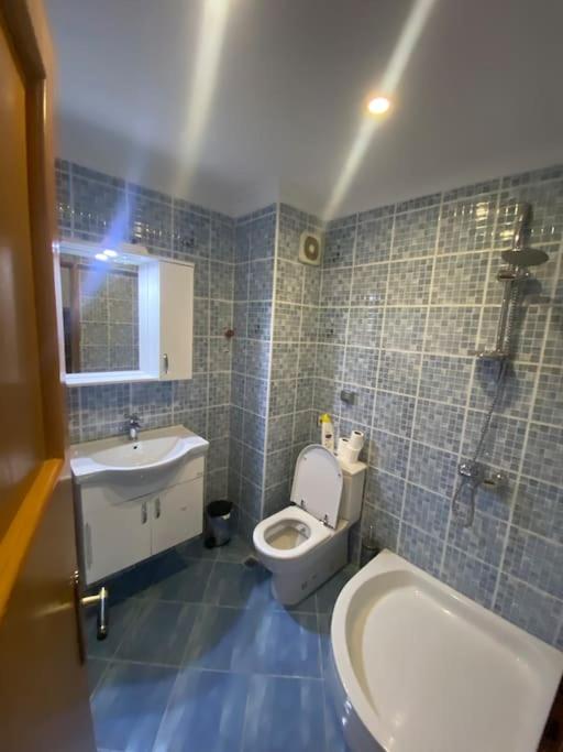 İstanbul Boğaz’ında, bahçeli, 5 katlı Villa-500m2