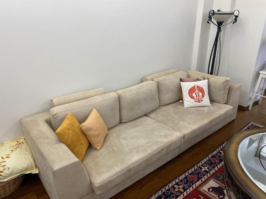 İstanbul Boğaz’ında, bahçeli, 5 katlı Villa-500m2