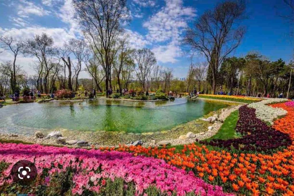 İstanbul Boğaz’ında, bahçeli, 5 katlı Villa-500m2