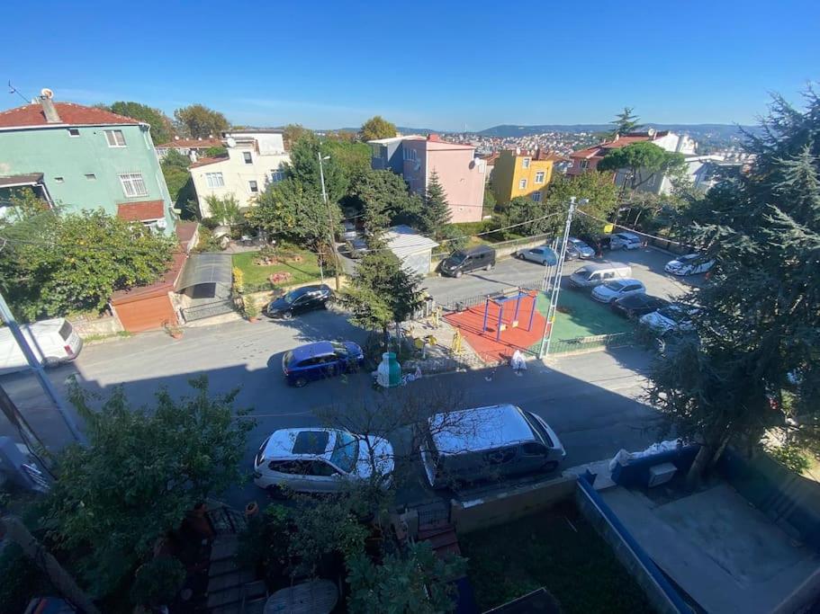 İstanbul Boğaz’ında, bahçeli, 5 katlı Villa-500m2