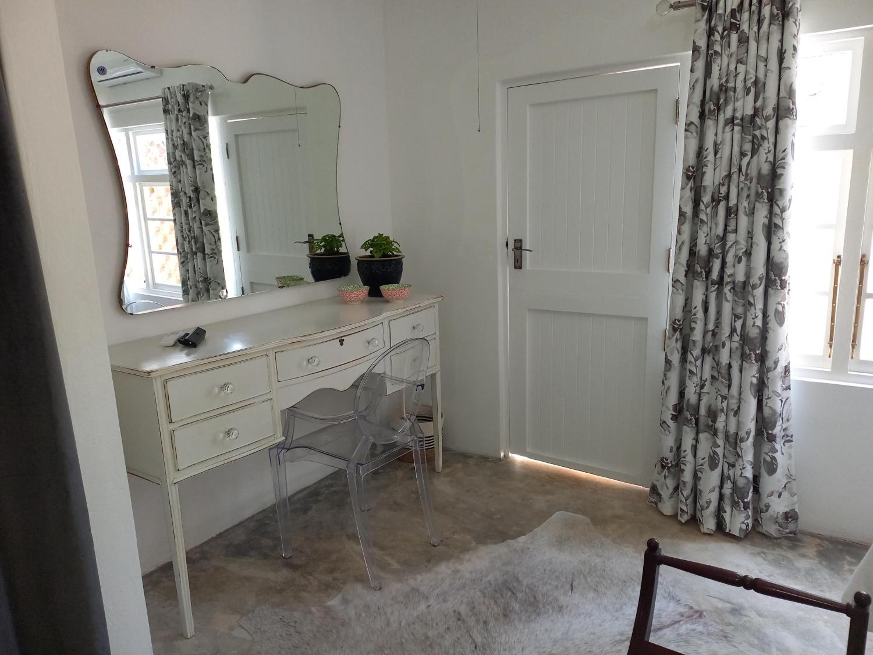 Bush Willow Suite - Villa Roc Guesthouse, Salt Rock Ballito, Pet Friendly view 5