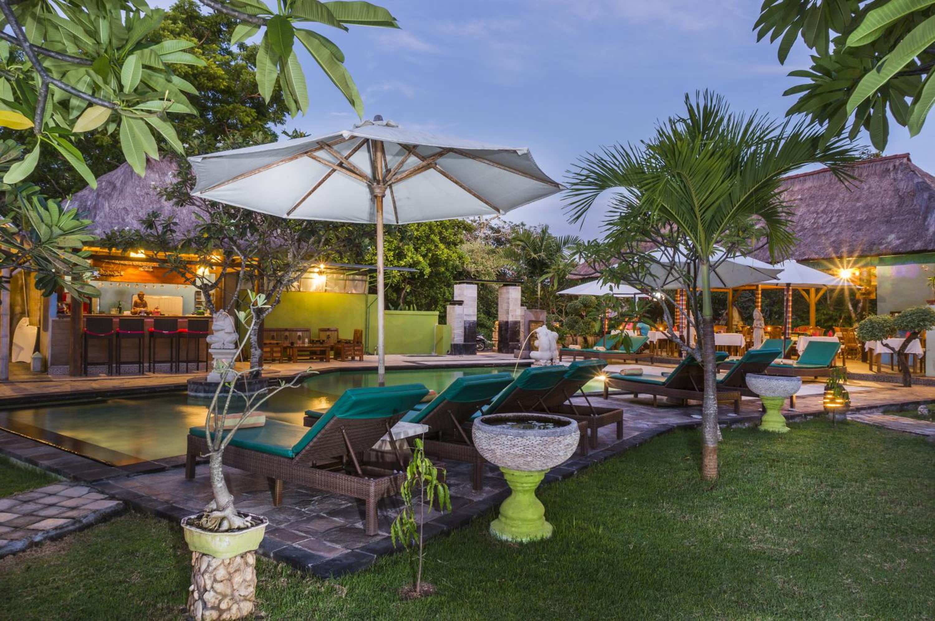 Nanuk's Bungalows