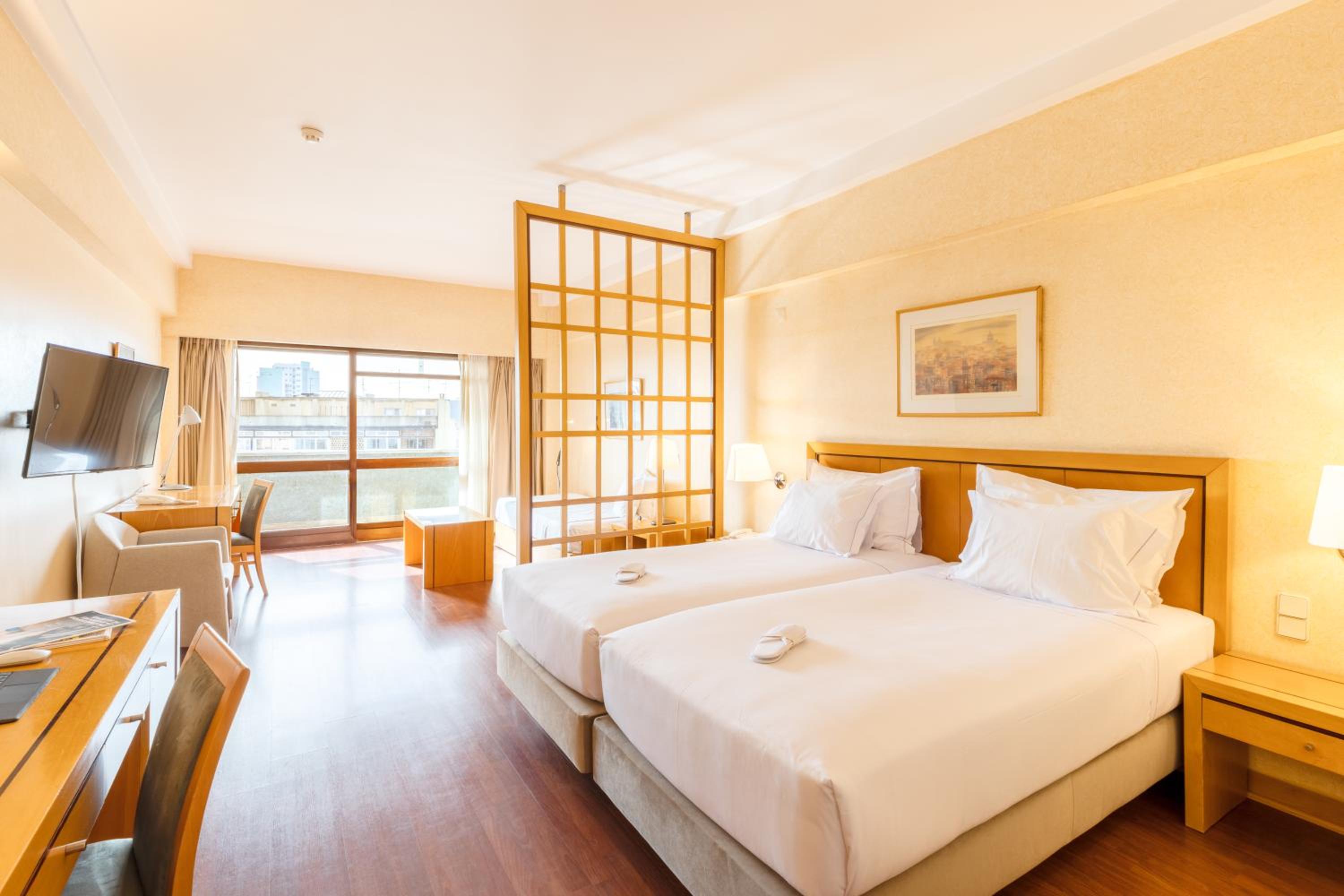 Hotel Roma view 2