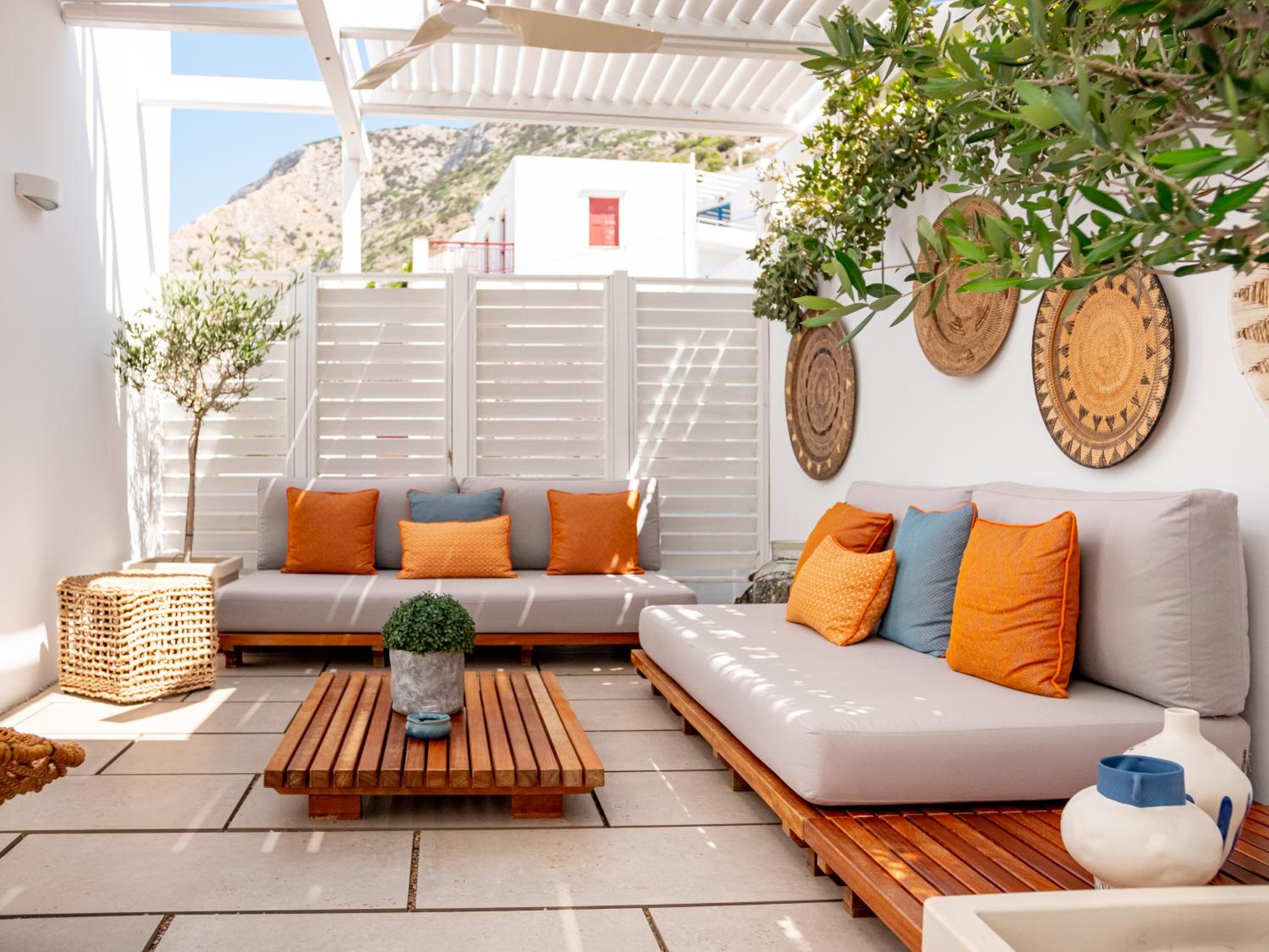 outdoor BBQ area
