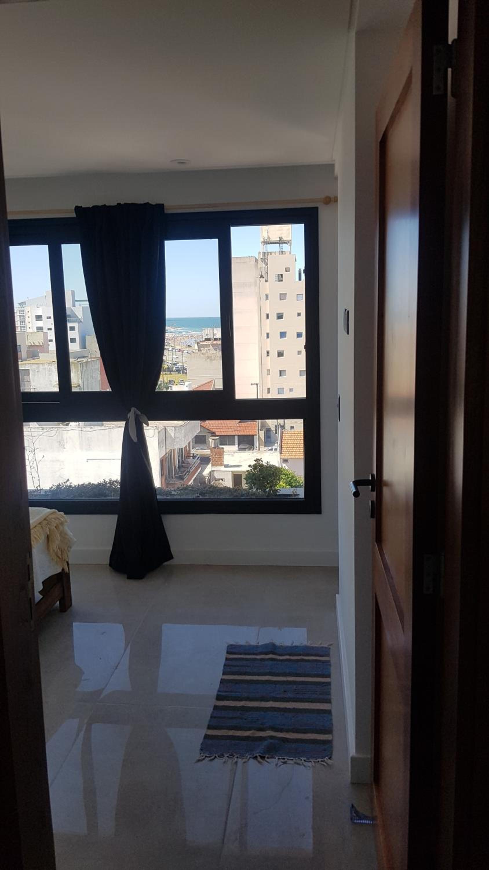 Semipiso Casaverde,con doble vista al mar, frente a la playa!con cochera y balcón terraza