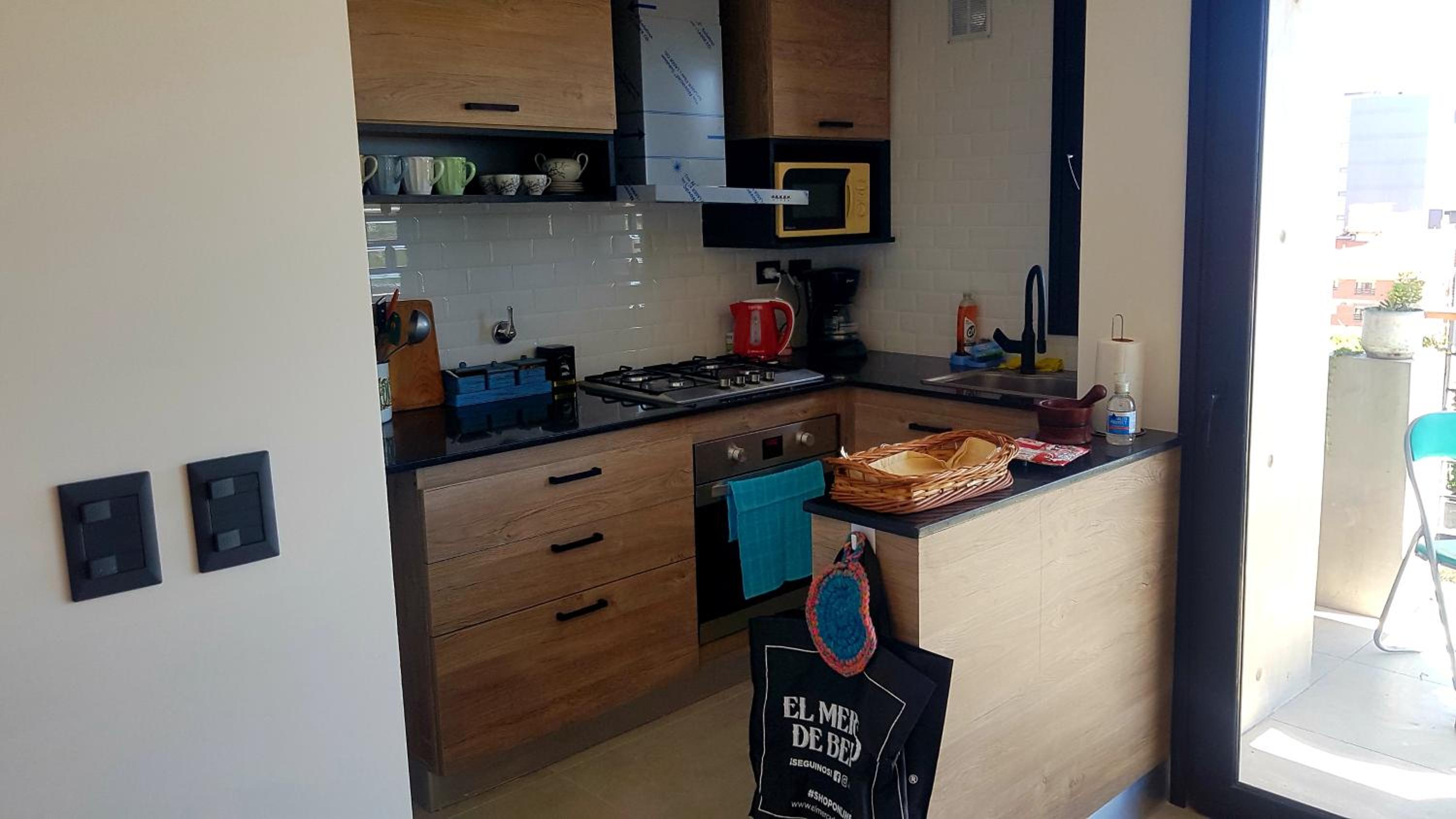Semipiso Casaverde,con doble vista al mar, frente a la playa!con cochera y balcón terraza