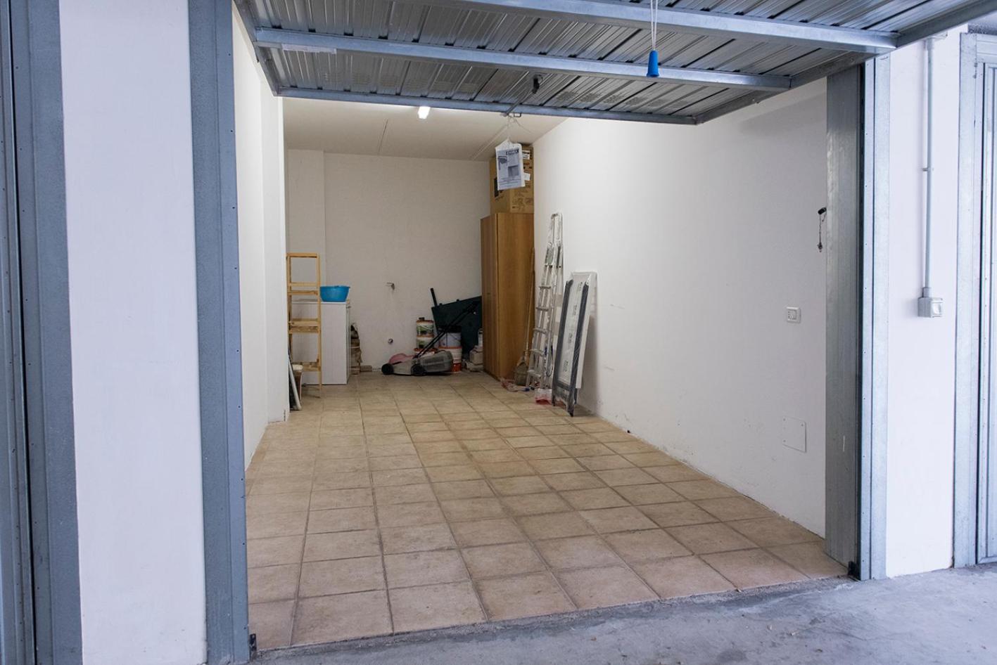 M329 - Marcelli, bilocale con giardino e garage photo 5
