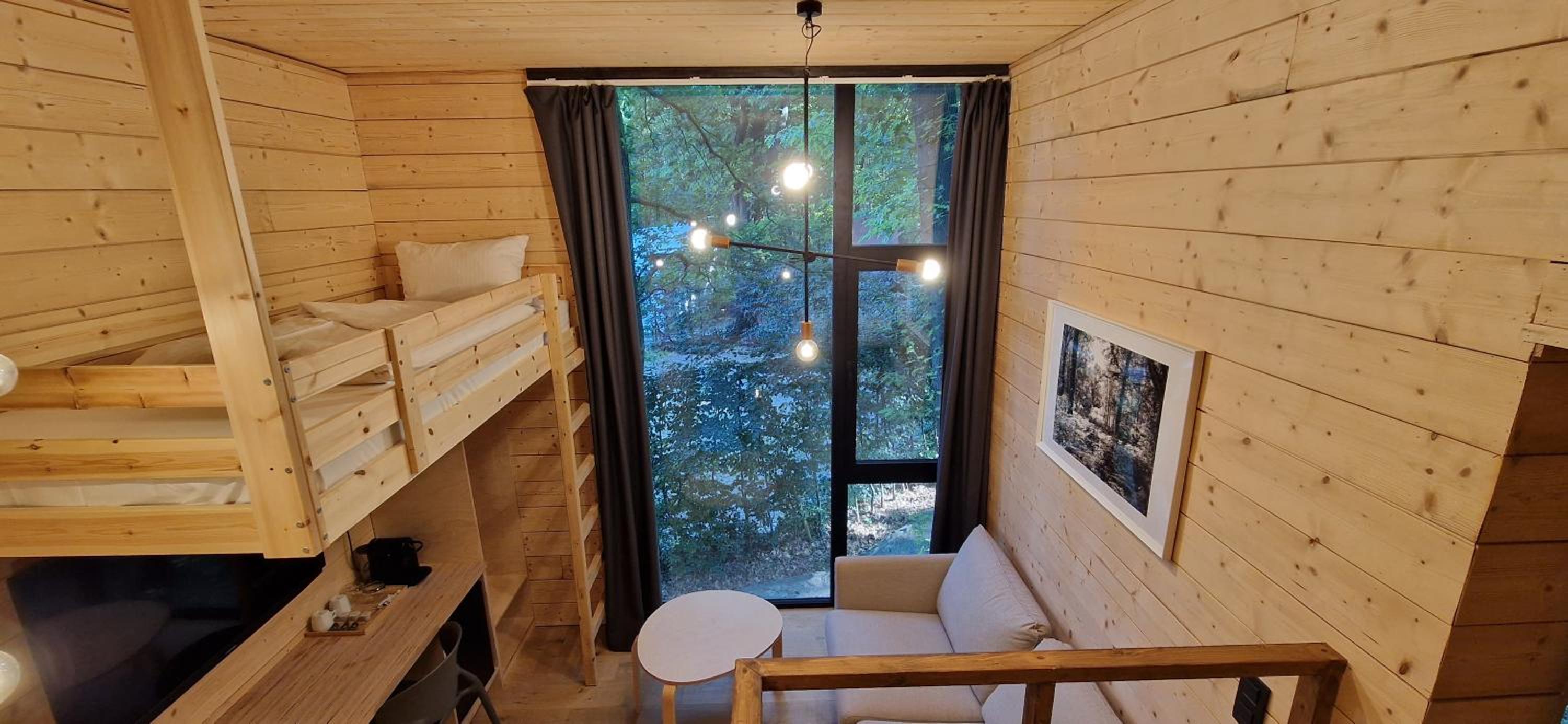 Utopia Village - Art & Nature Lodges