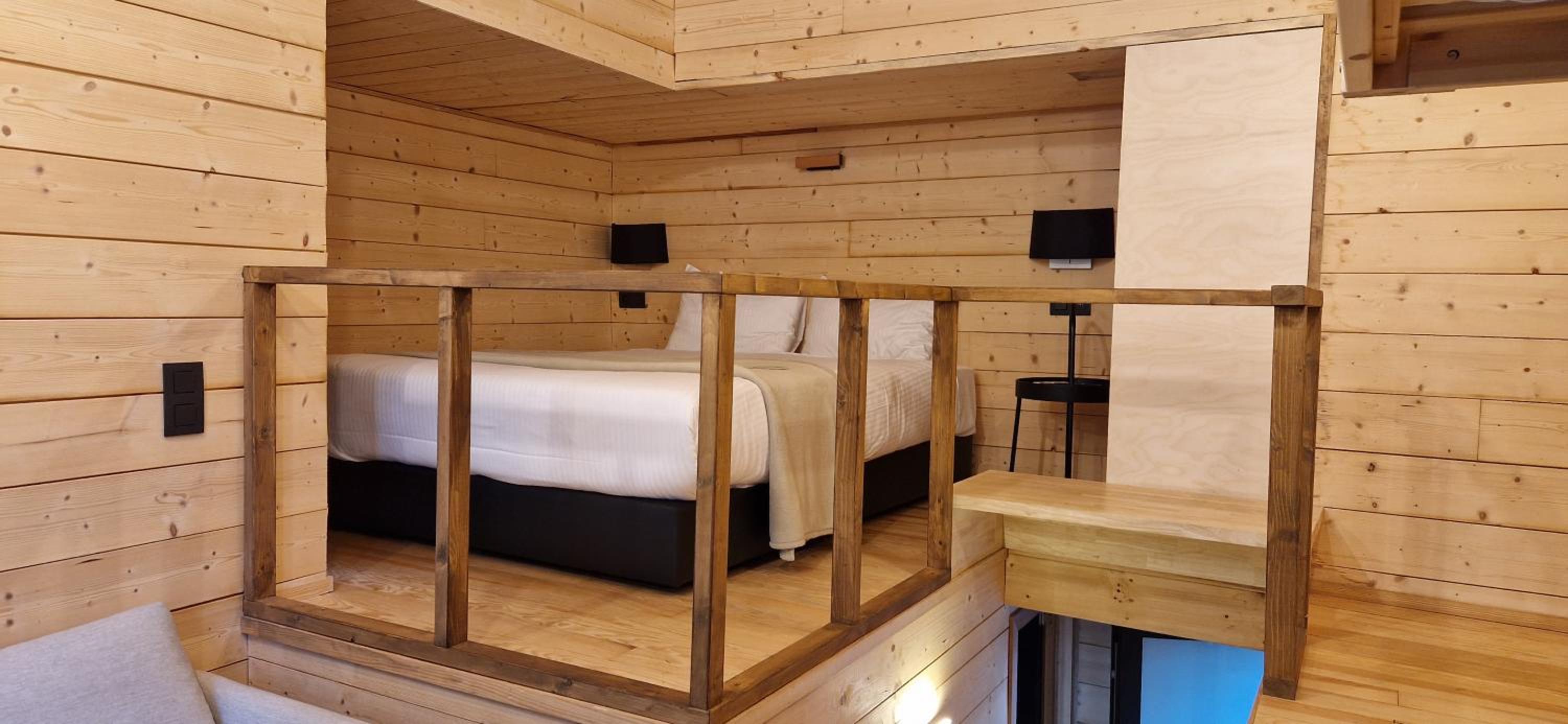 Utopia Village - Art & Nature Lodges