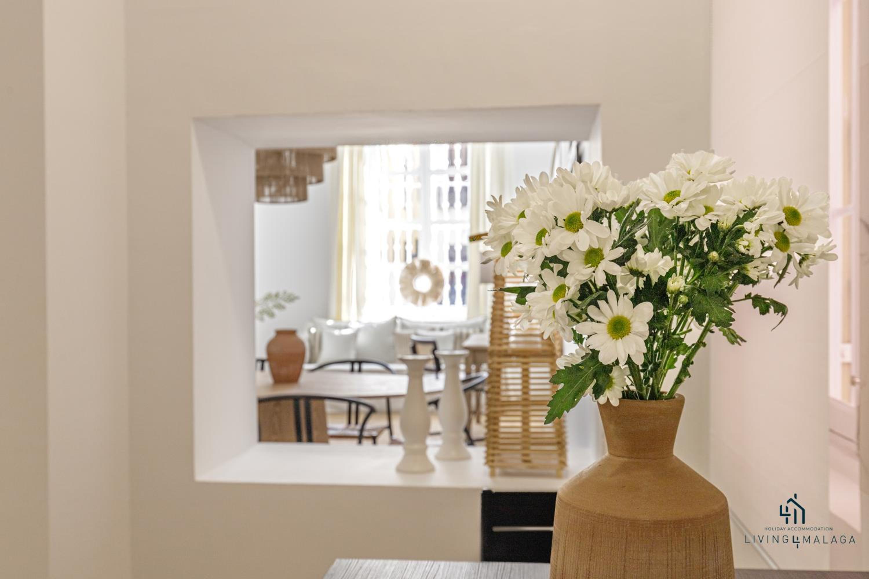 Bright Classic House Near La Malagueta REMS