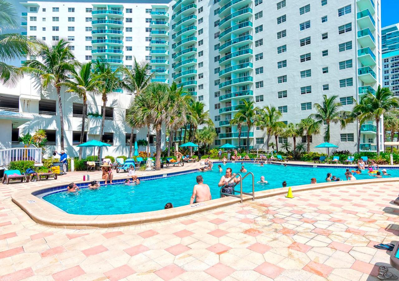 Stunning Beach Apartment by Miami Te Espera - Hollywood Beach 7W view 5