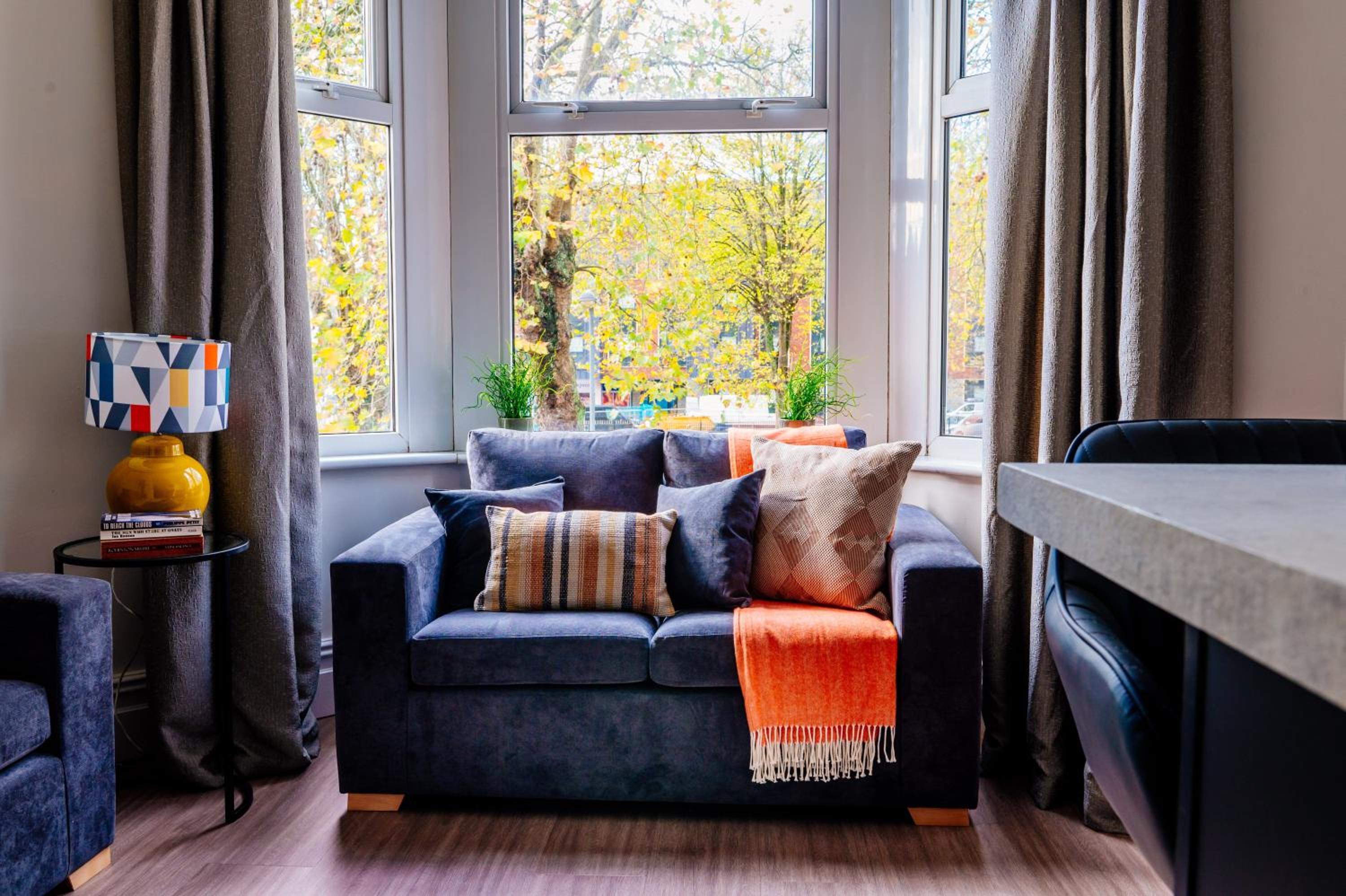 2-Bedroom Close to City Centre - Sleeps 6