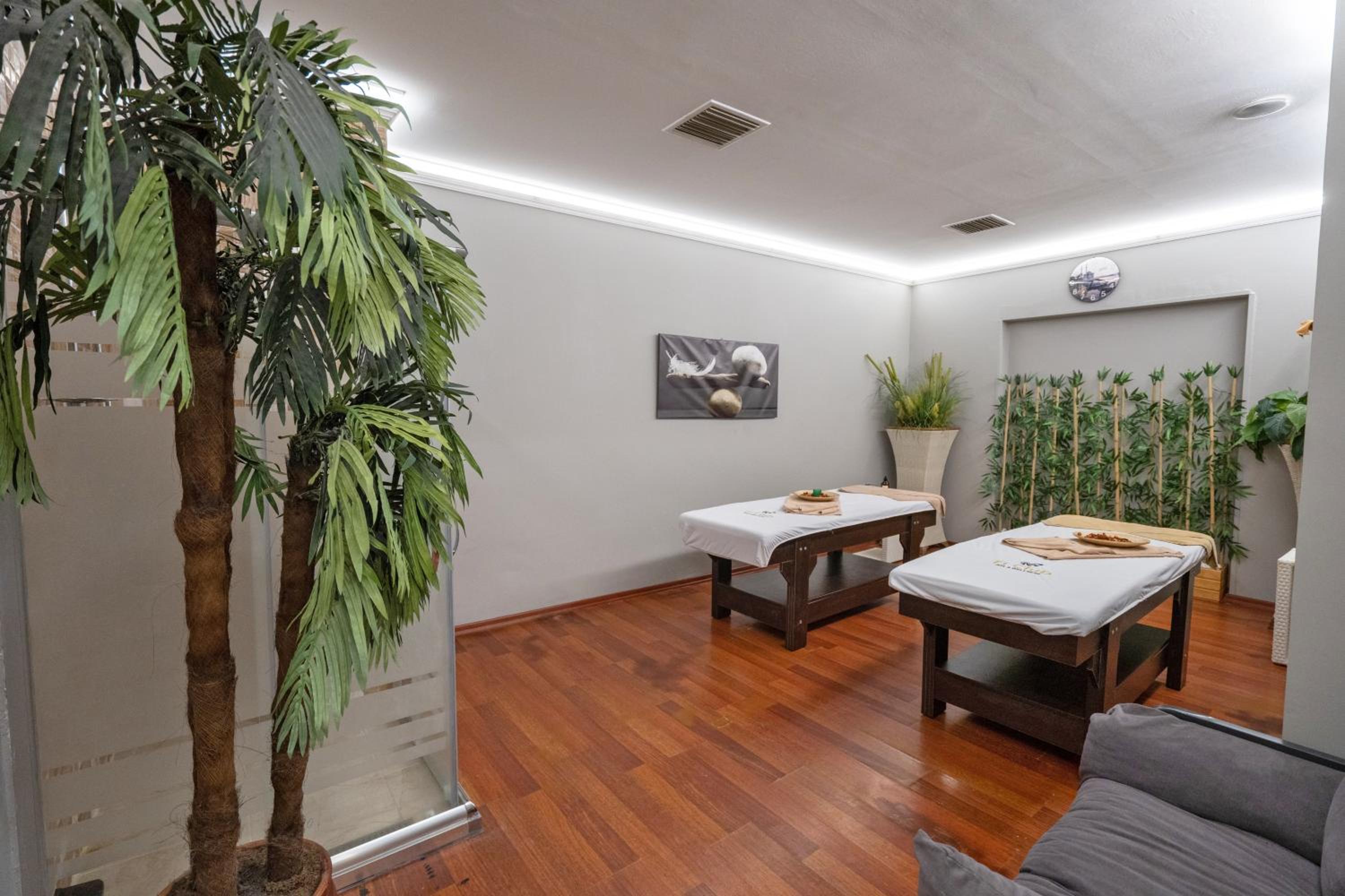 The Green Park Taksim - Image 15