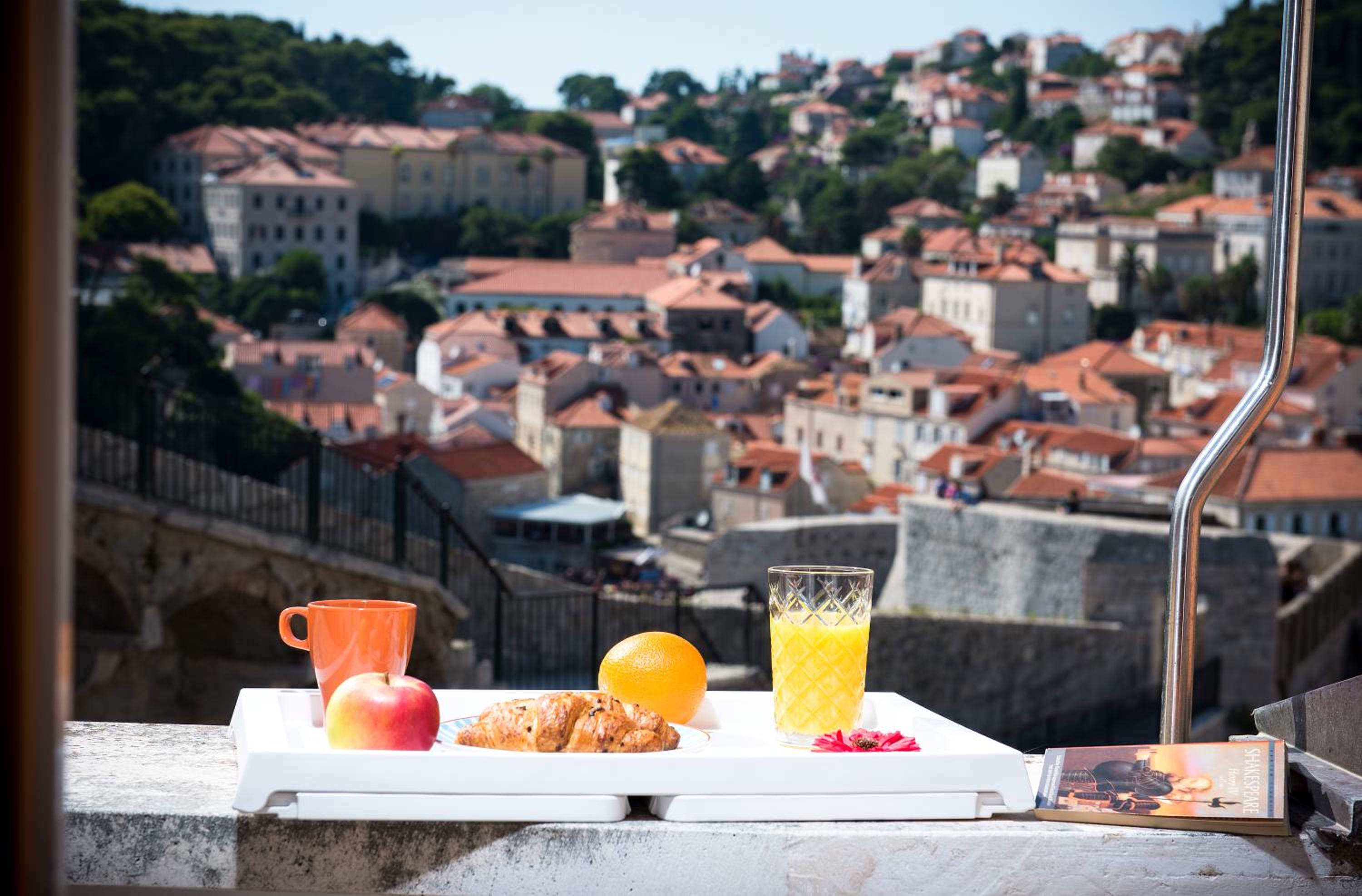 Imperia - Chic! place with balcony, self check in 0-24h & free luggage storage