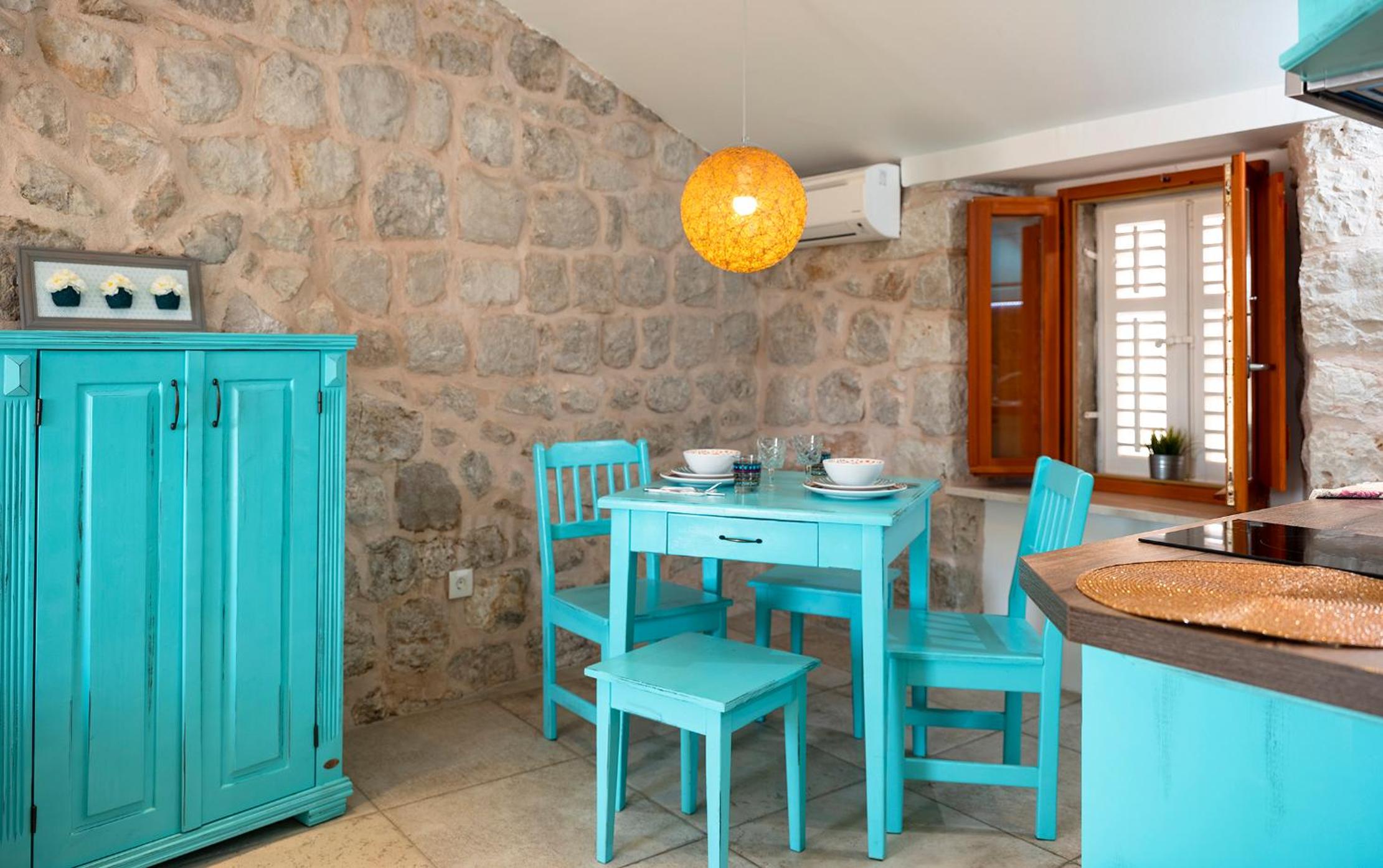 Imperia - Chic! place with balcony, self check in 0-24h & free luggage storage