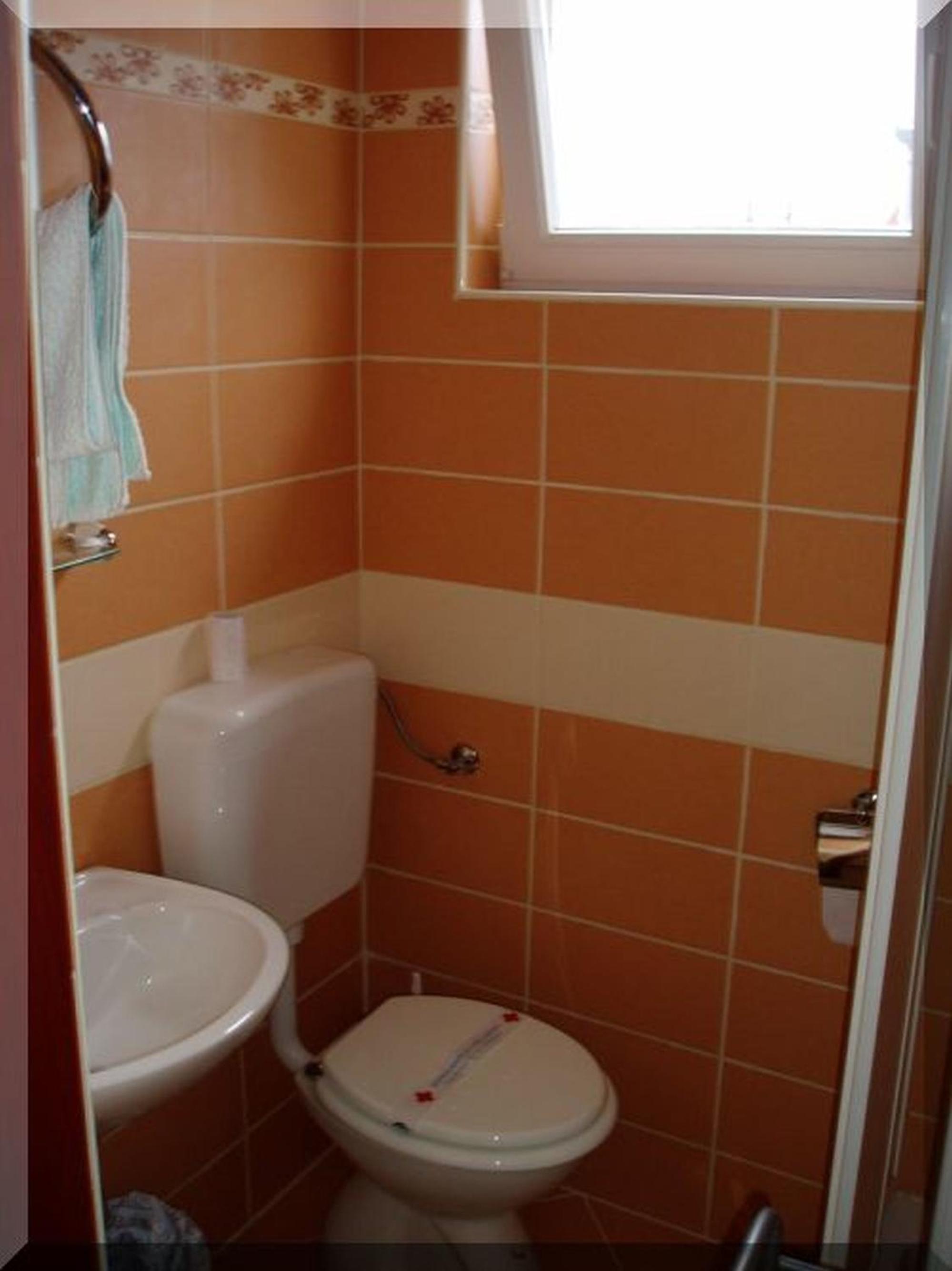 Photo 33