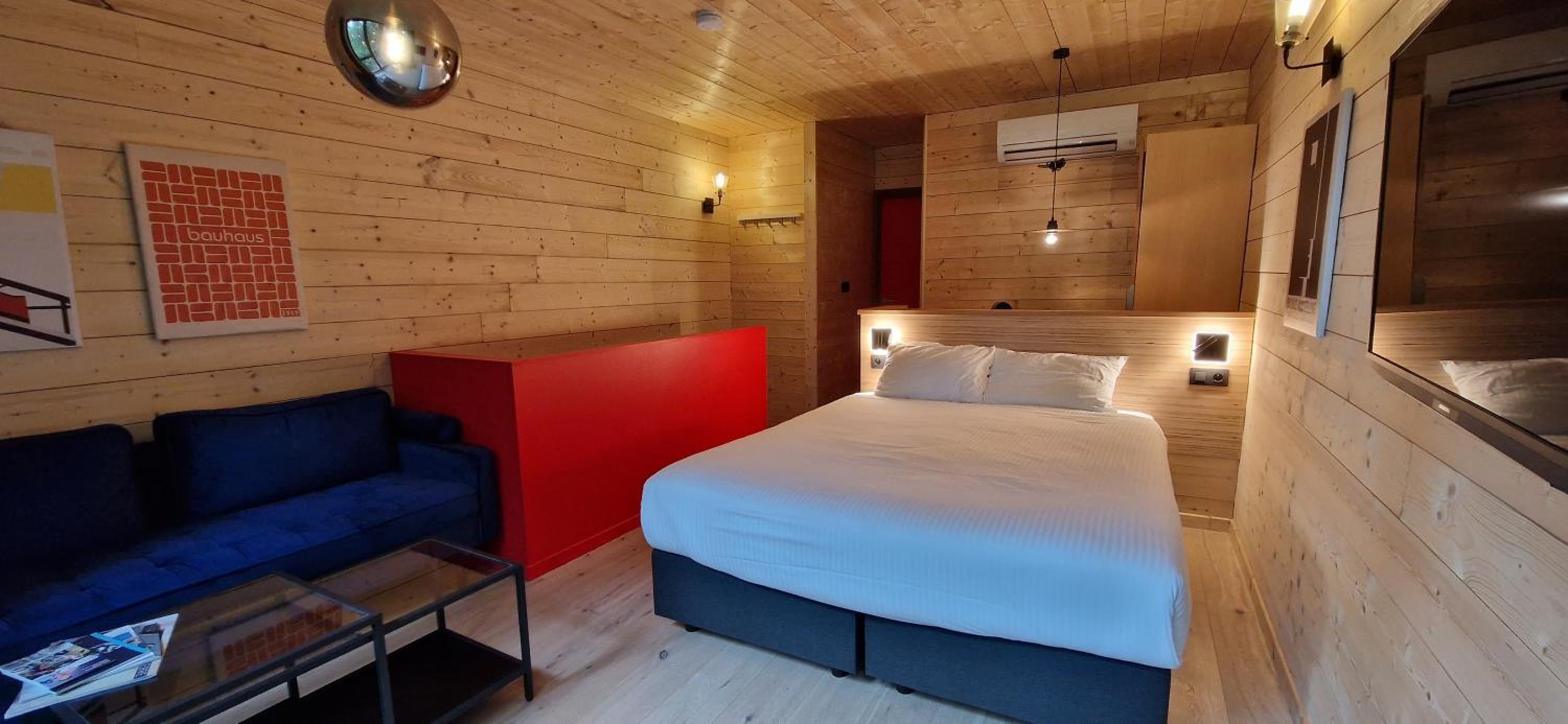 Utopia Village - Art & Nature Lodges