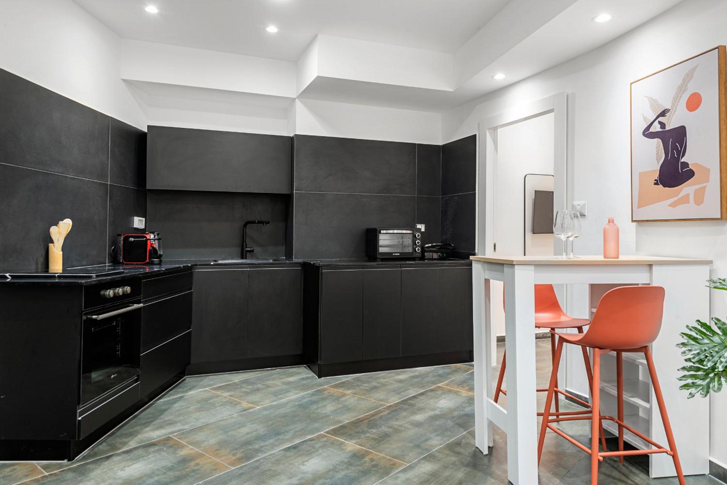 Cozy New Space w Bomb Shelter steps from beach M7 view 5