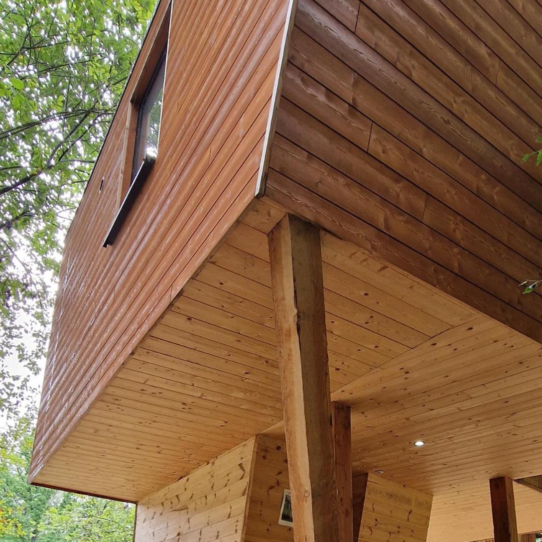 Utopia Village - Art & Nature Lodges