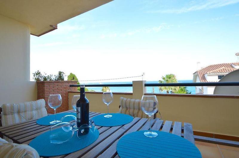 Benalmadena Beach Apartamento con Vistas al mar y Parking Privado Incluido