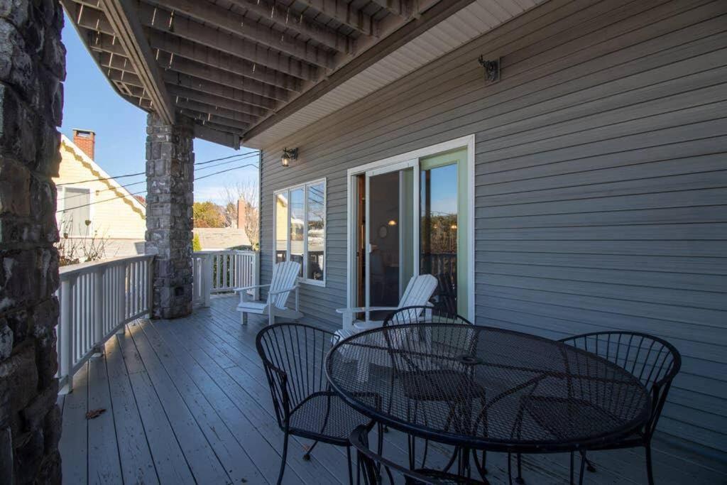 Phenomenal Home on Coast of Maine view 5