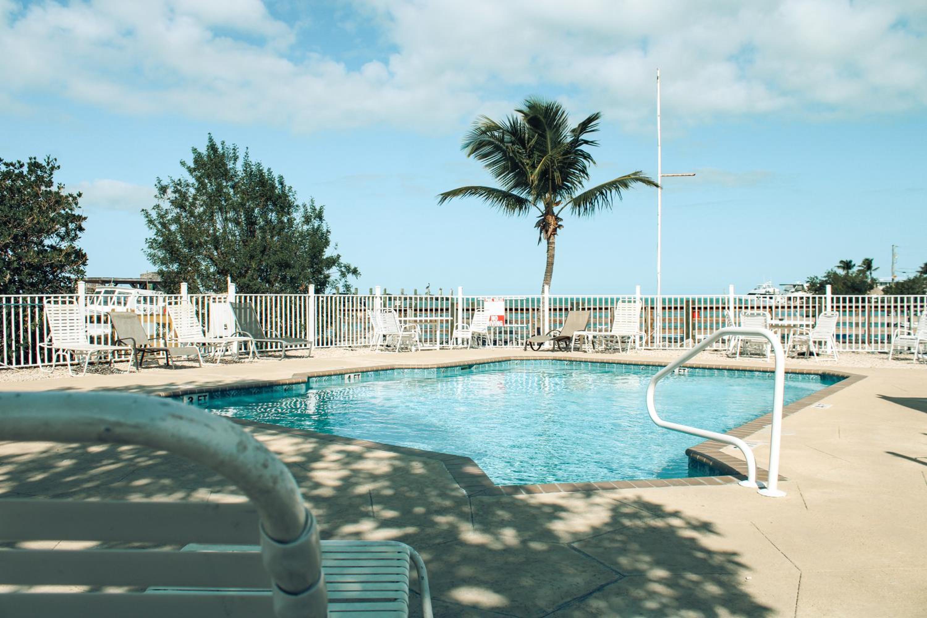 Captain Pip's Marina & Hideaway
