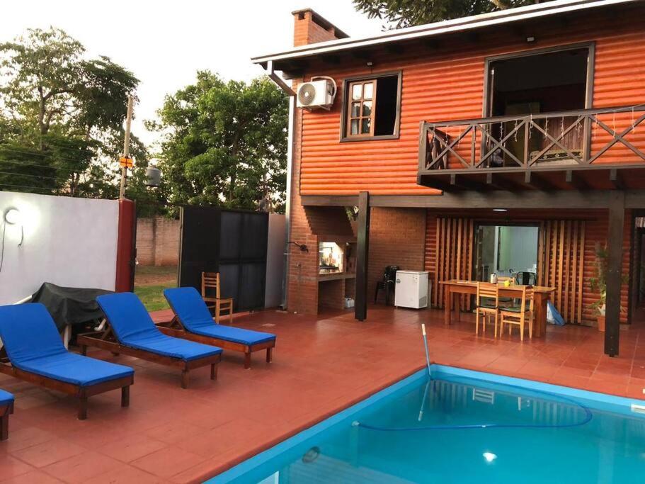 Hermosa y confortable cabaña