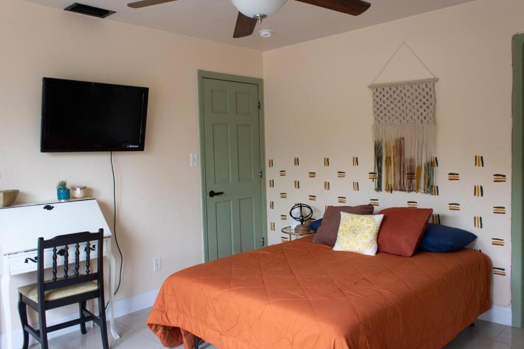 Photo 6