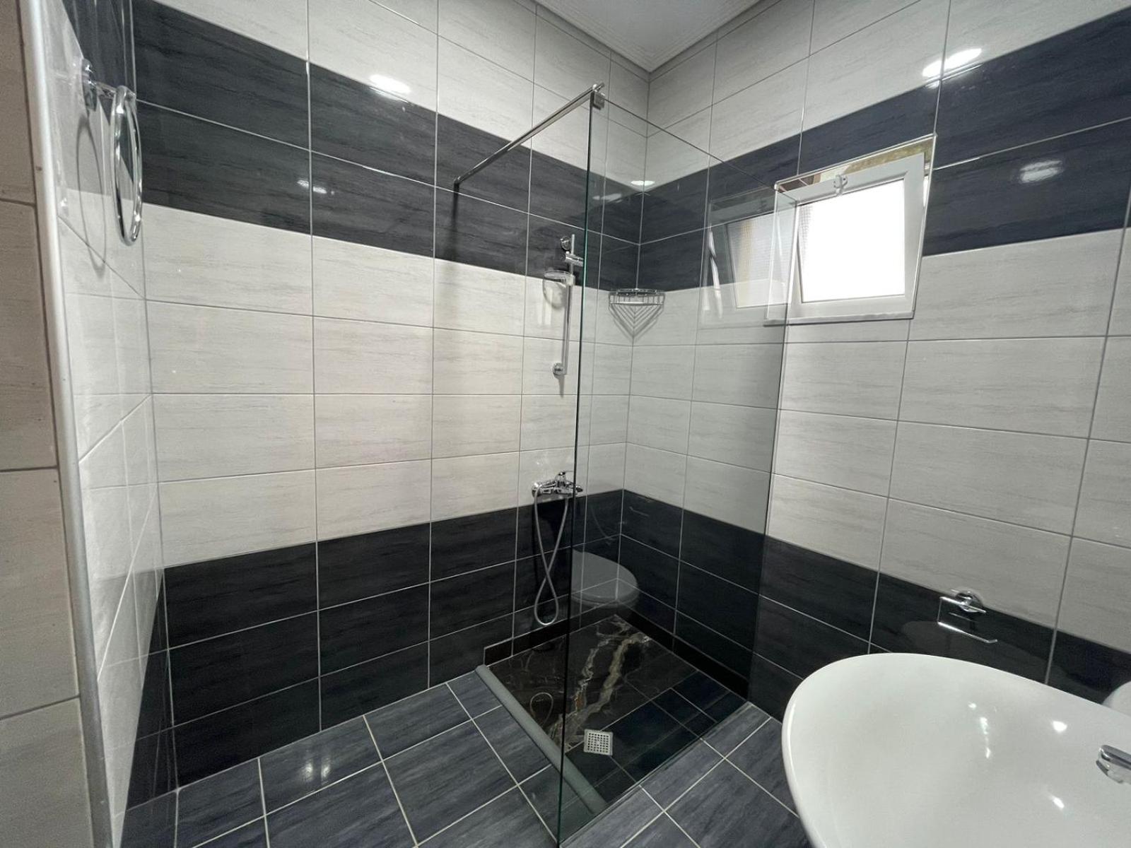 Levend Apartments