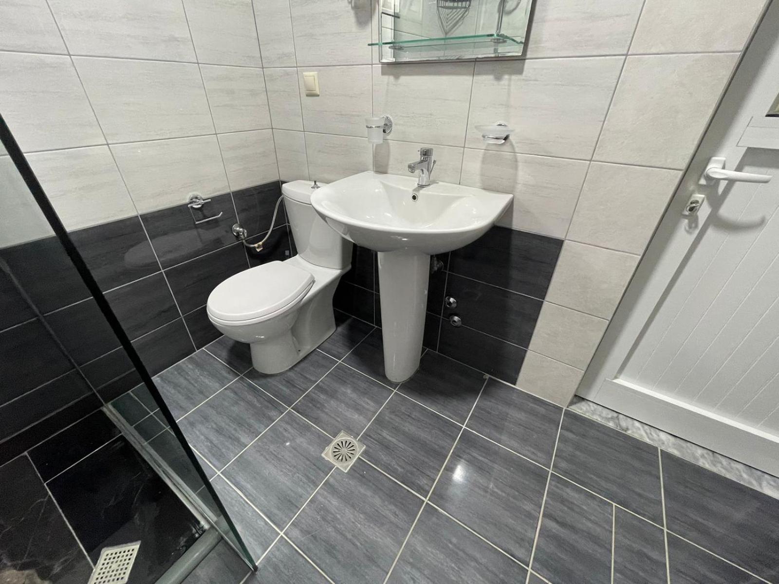 Levend Apartments