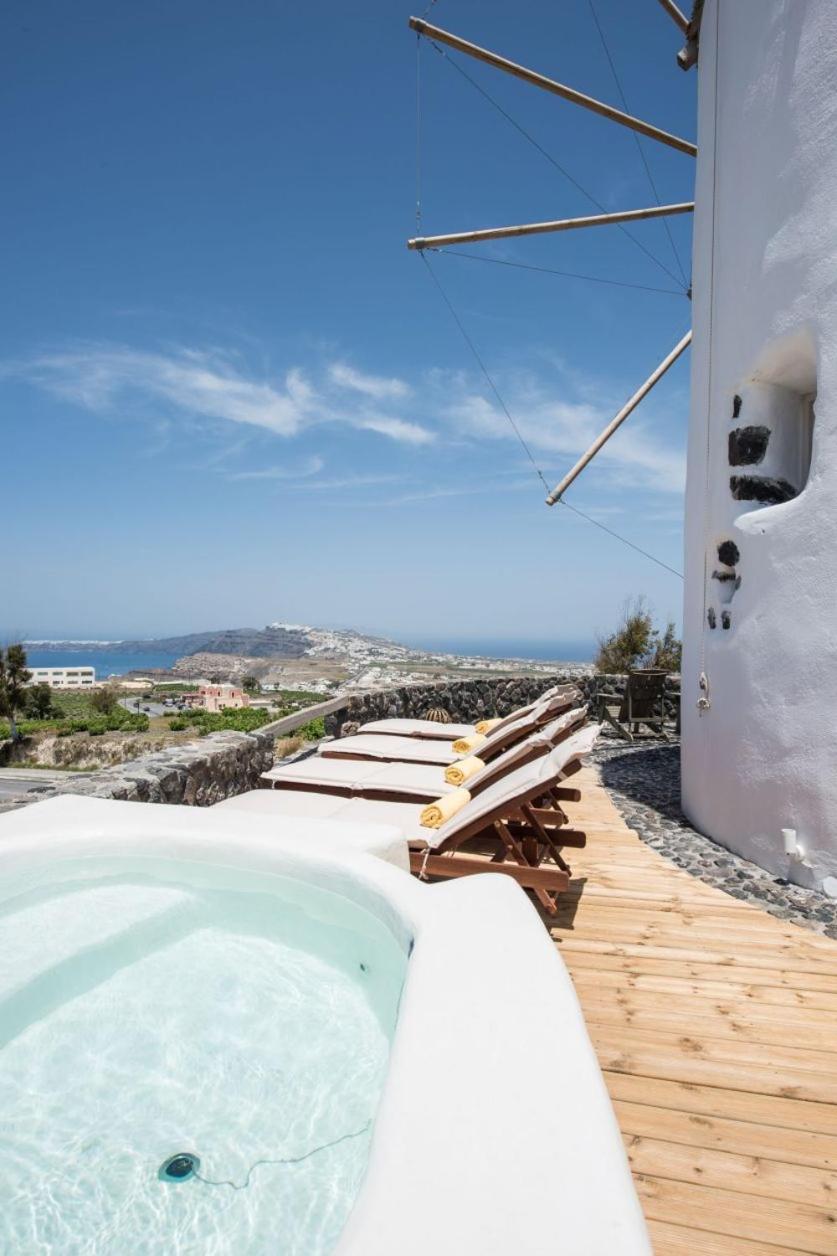 Anemoscope Windmill Villa