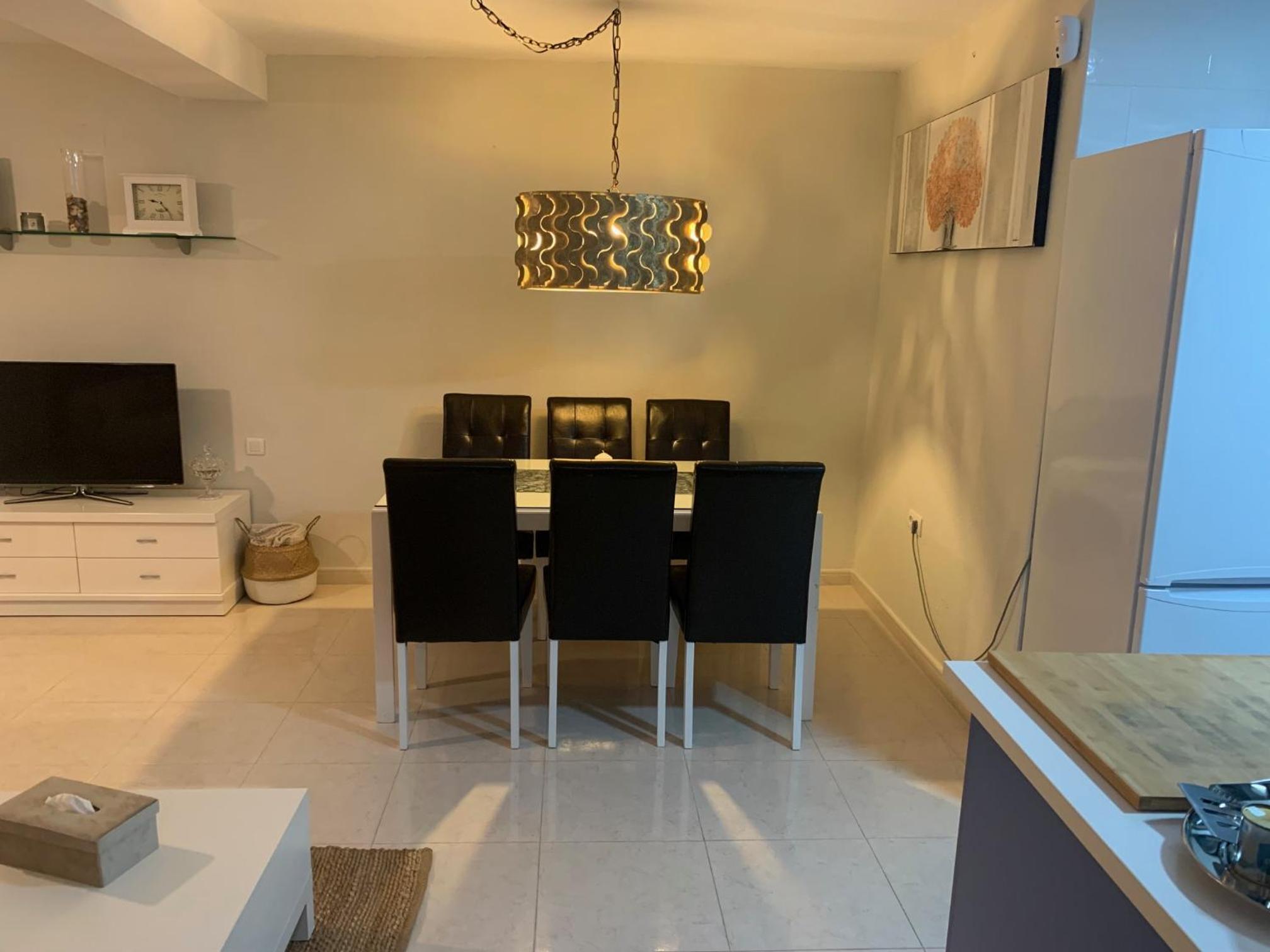 Agradable casa con piscina