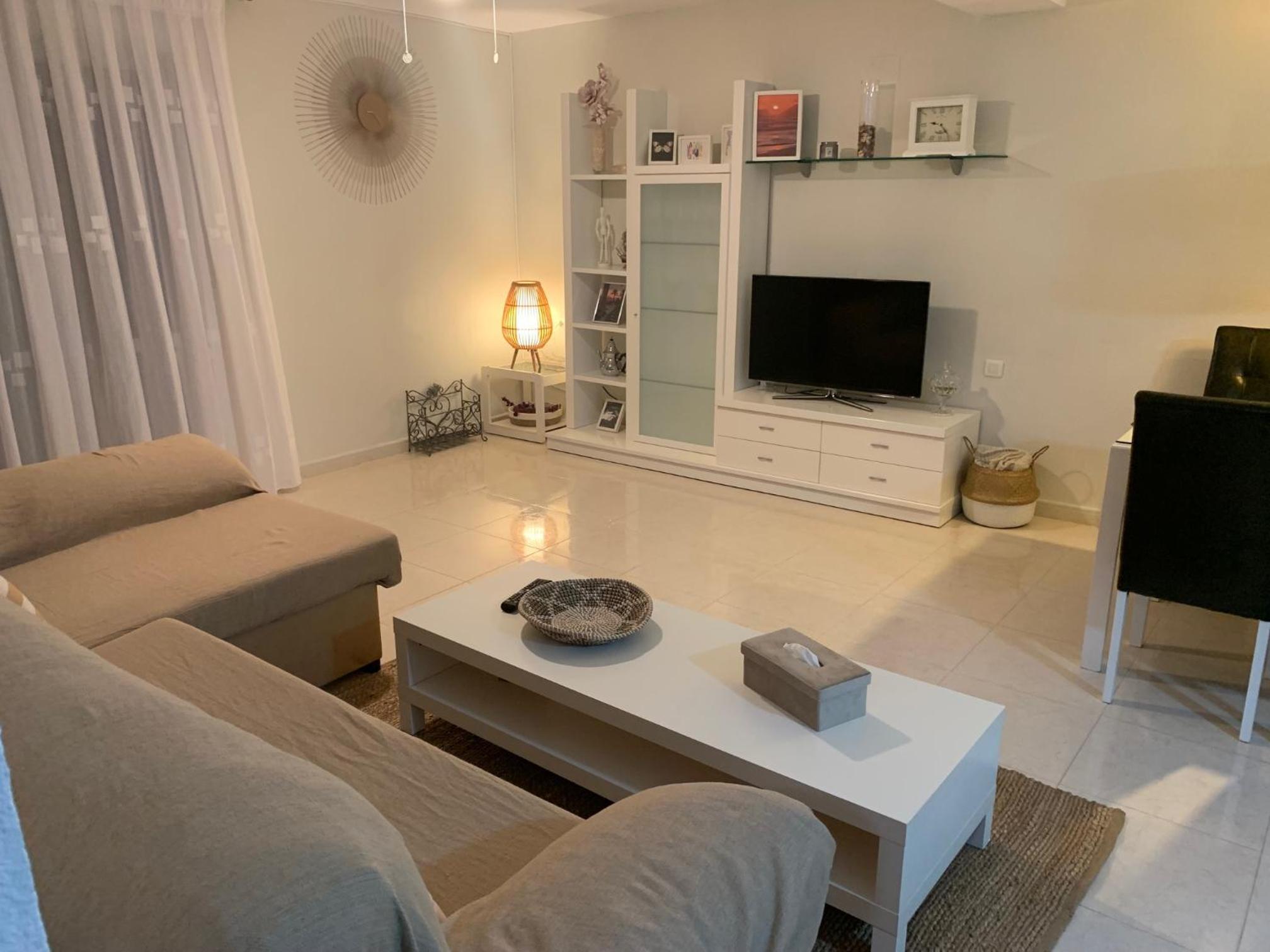Agradable casa con piscina