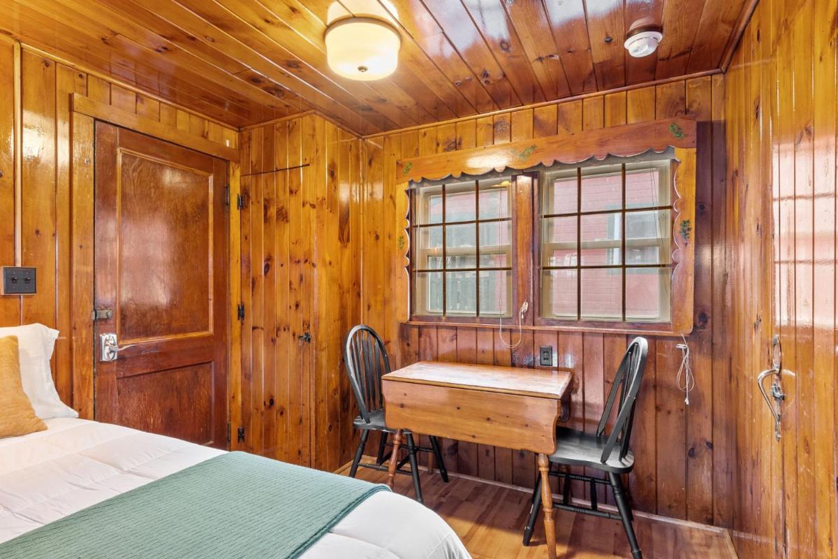 Sun Valley Cottages