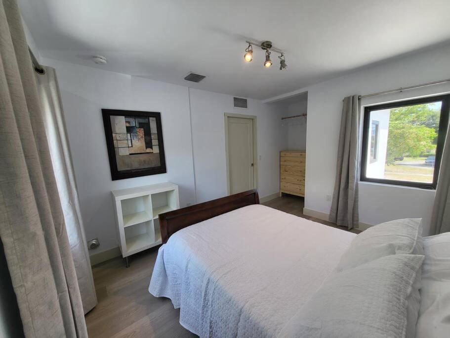 Rockland Villa - Huge in the epicenter of Miami